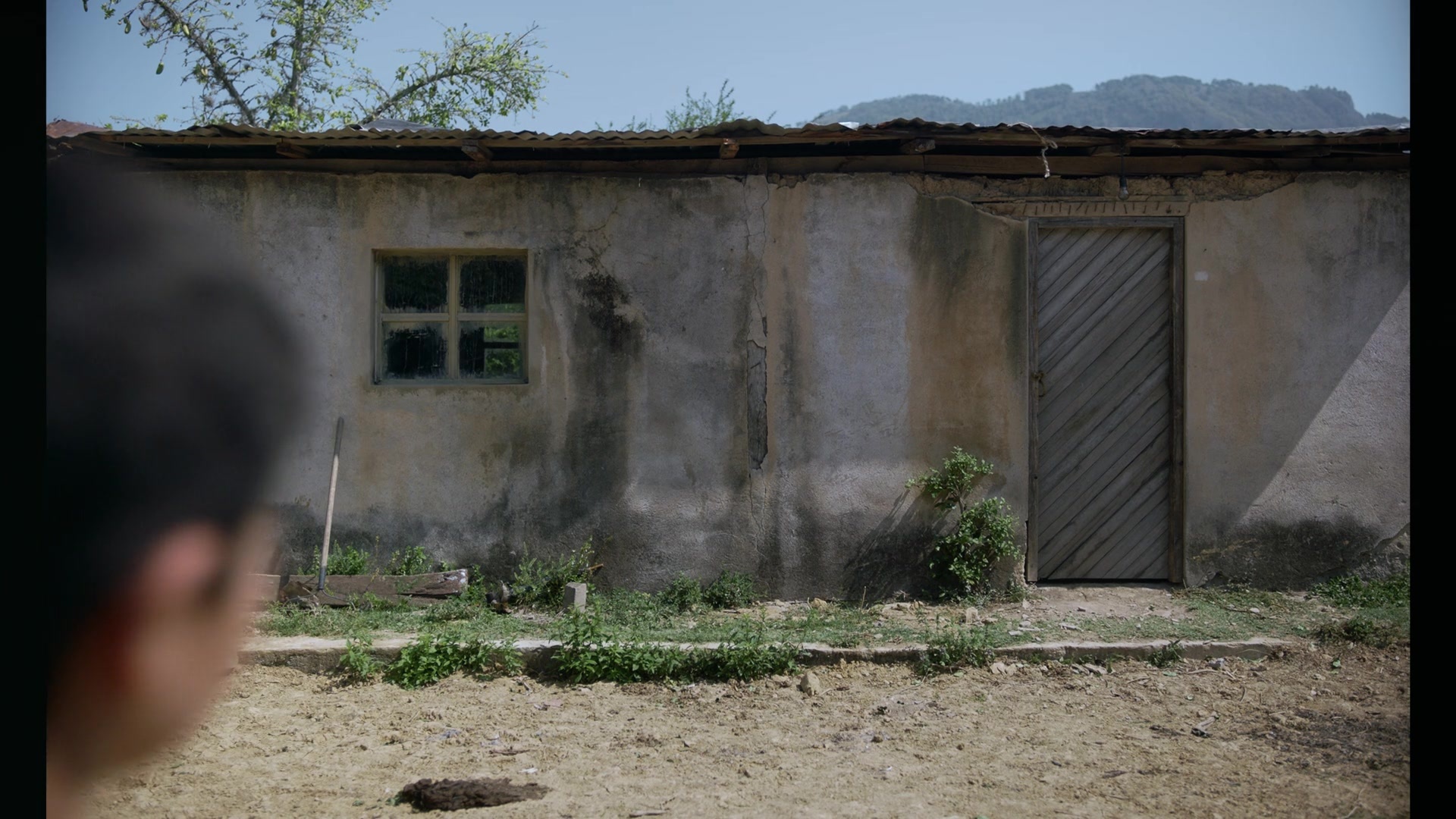 Noche de Fuego (2021), wide, 1.78:1 — film still