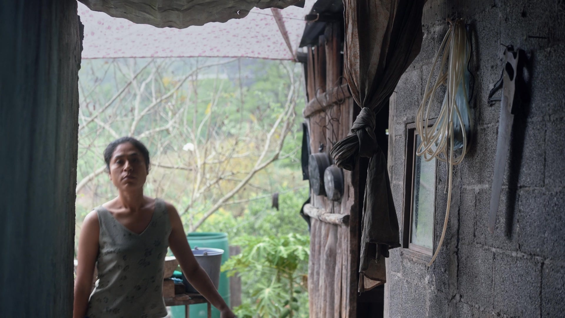Noche de Fuego (2021), wide, 1.78:1 — film still