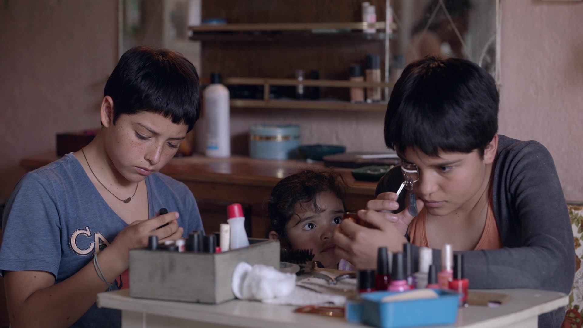 Noche de Fuego (2021), wide, 1.78:1 — film still