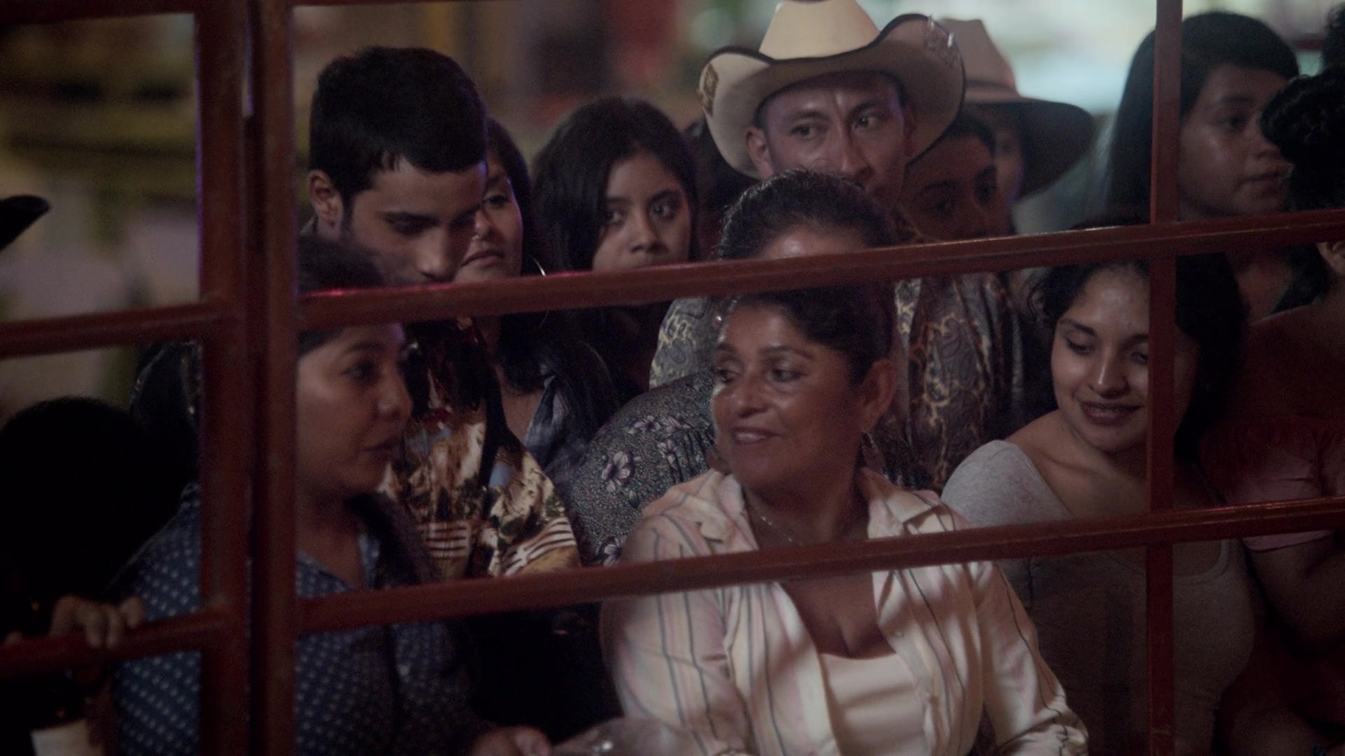 Noche de Fuego (2021), wide, 1.78:1 — film still
