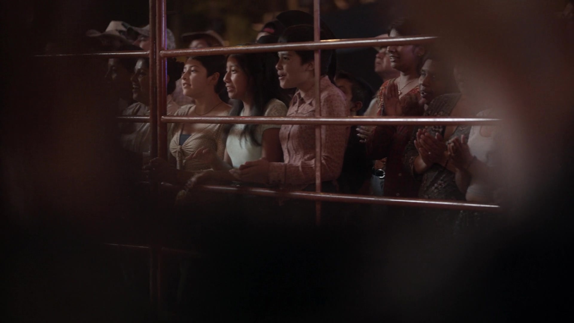 Noche de Fuego (2021), wide, 1.78:1 — film still