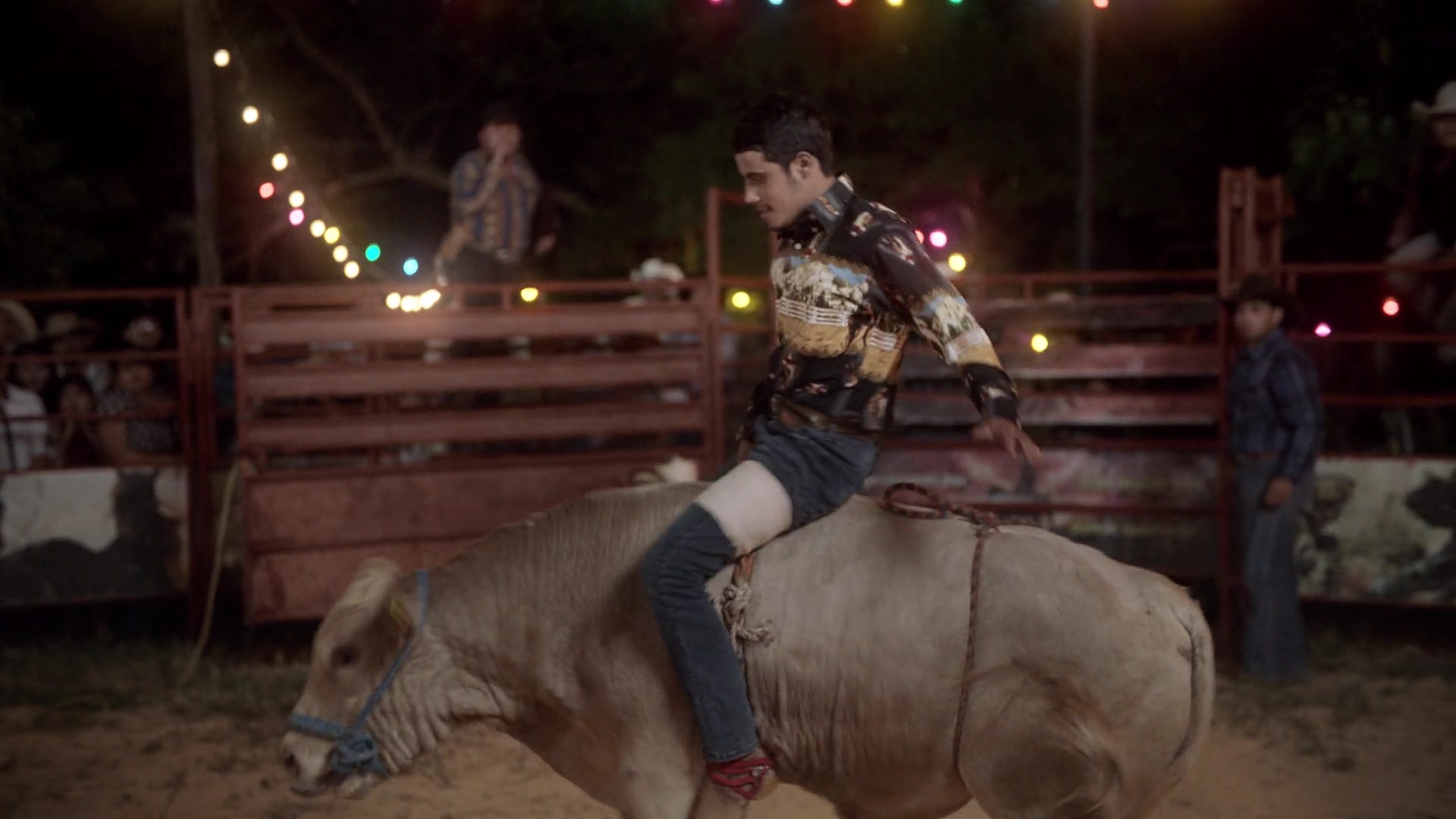 Noche de Fuego (2021), wide, 1.78:1 — film still