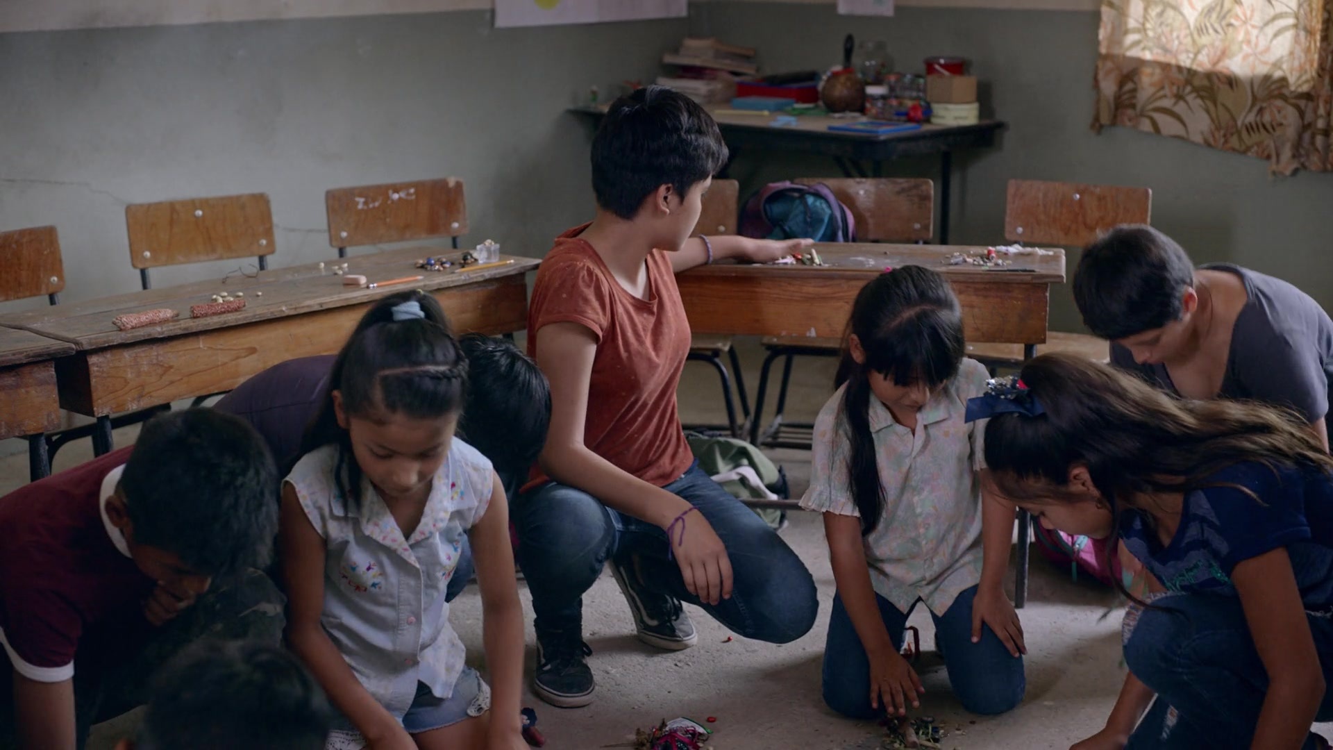 Noche de Fuego (2021), wide, 1.78:1 — film still