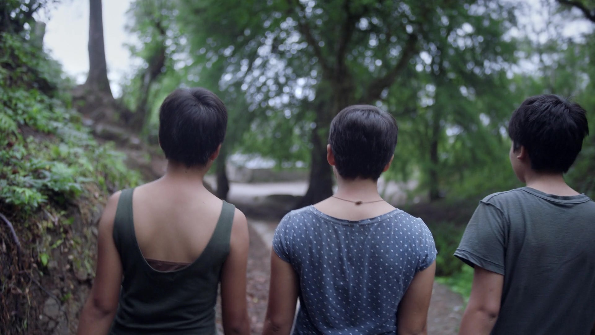 Noche de Fuego (2021), wide, 1.78:1 — film still
