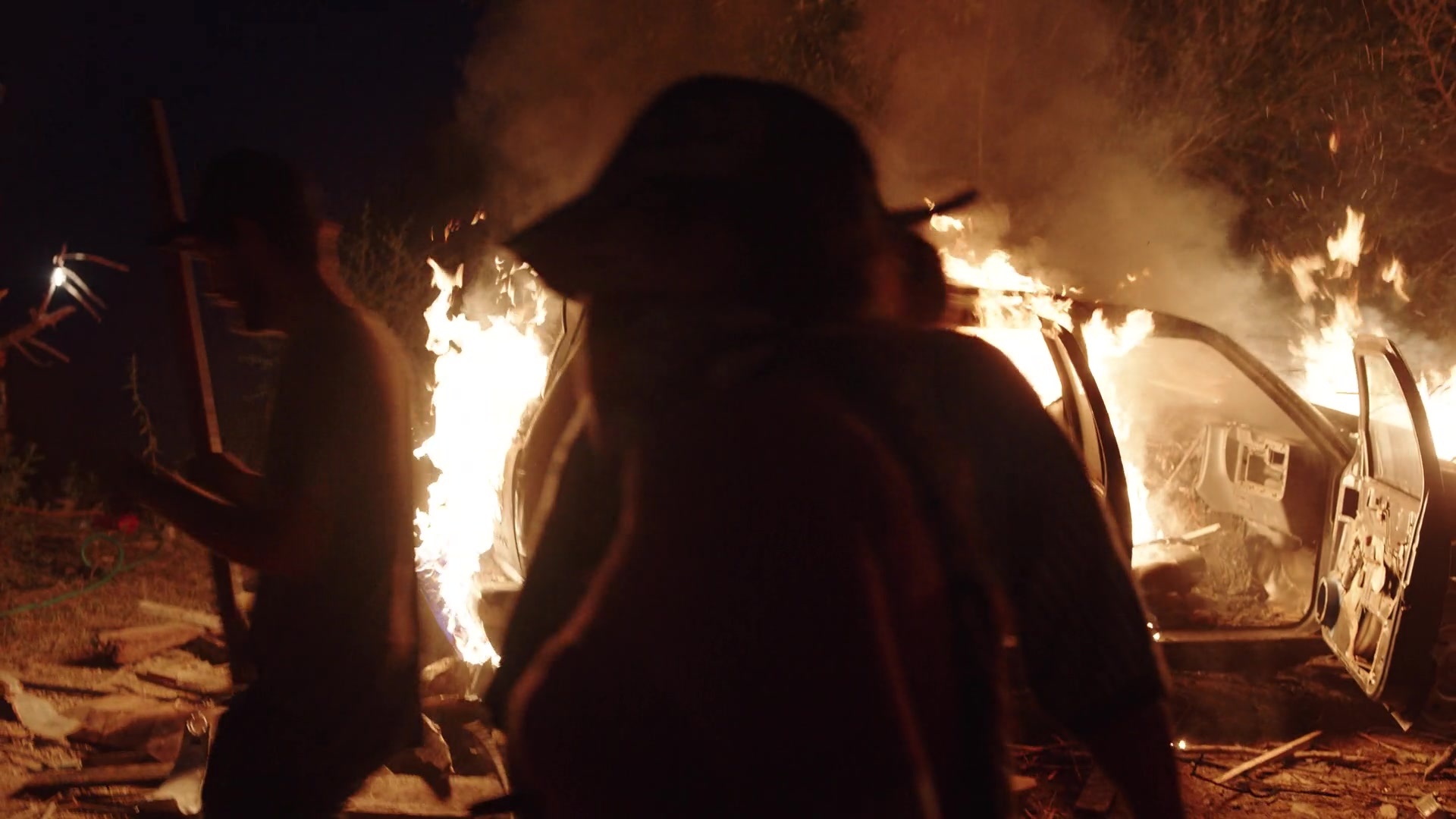 Noche de Fuego (2021), wide, 1.78:1 — film still
