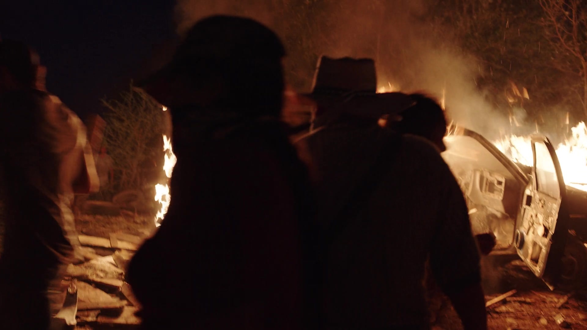 Noche de Fuego (2021), wide, 1.78:1 — film still