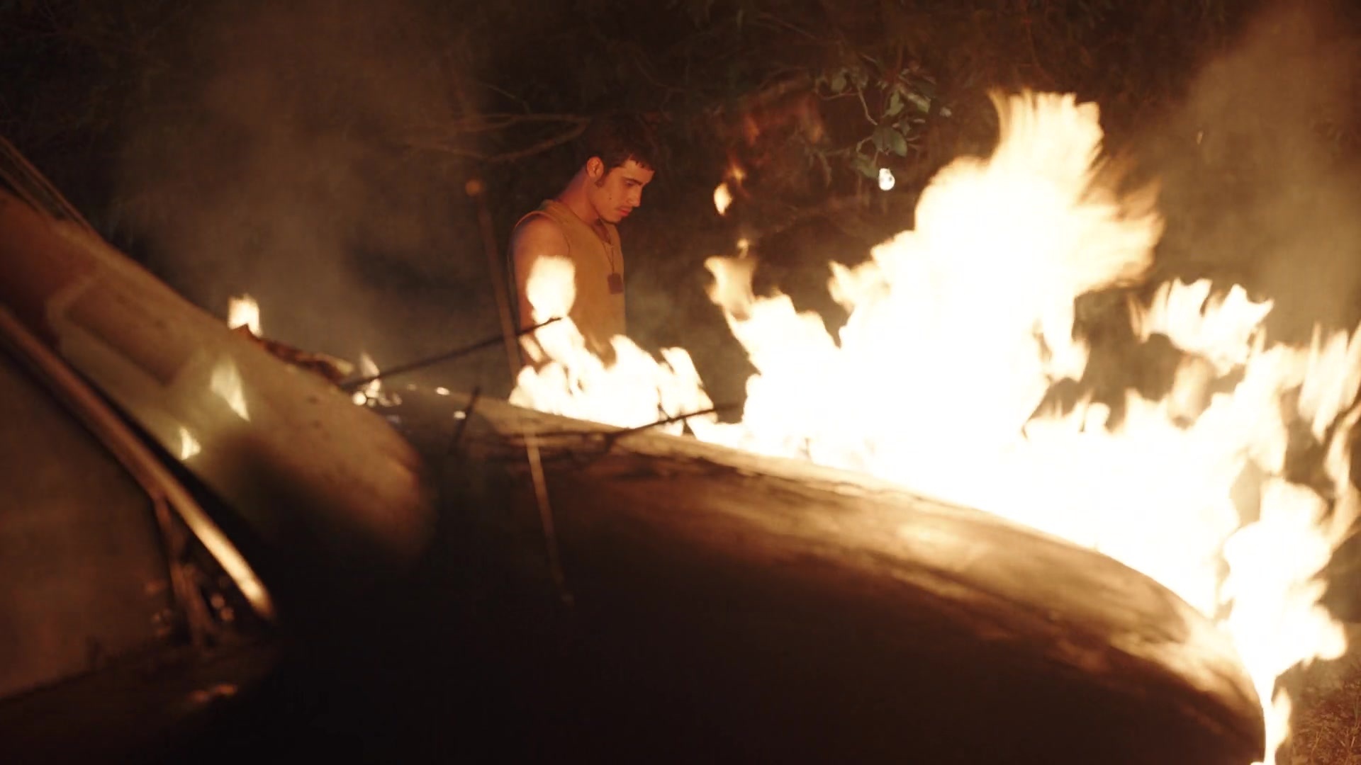 Noche de Fuego (2021), wide, 1.78:1 — film still