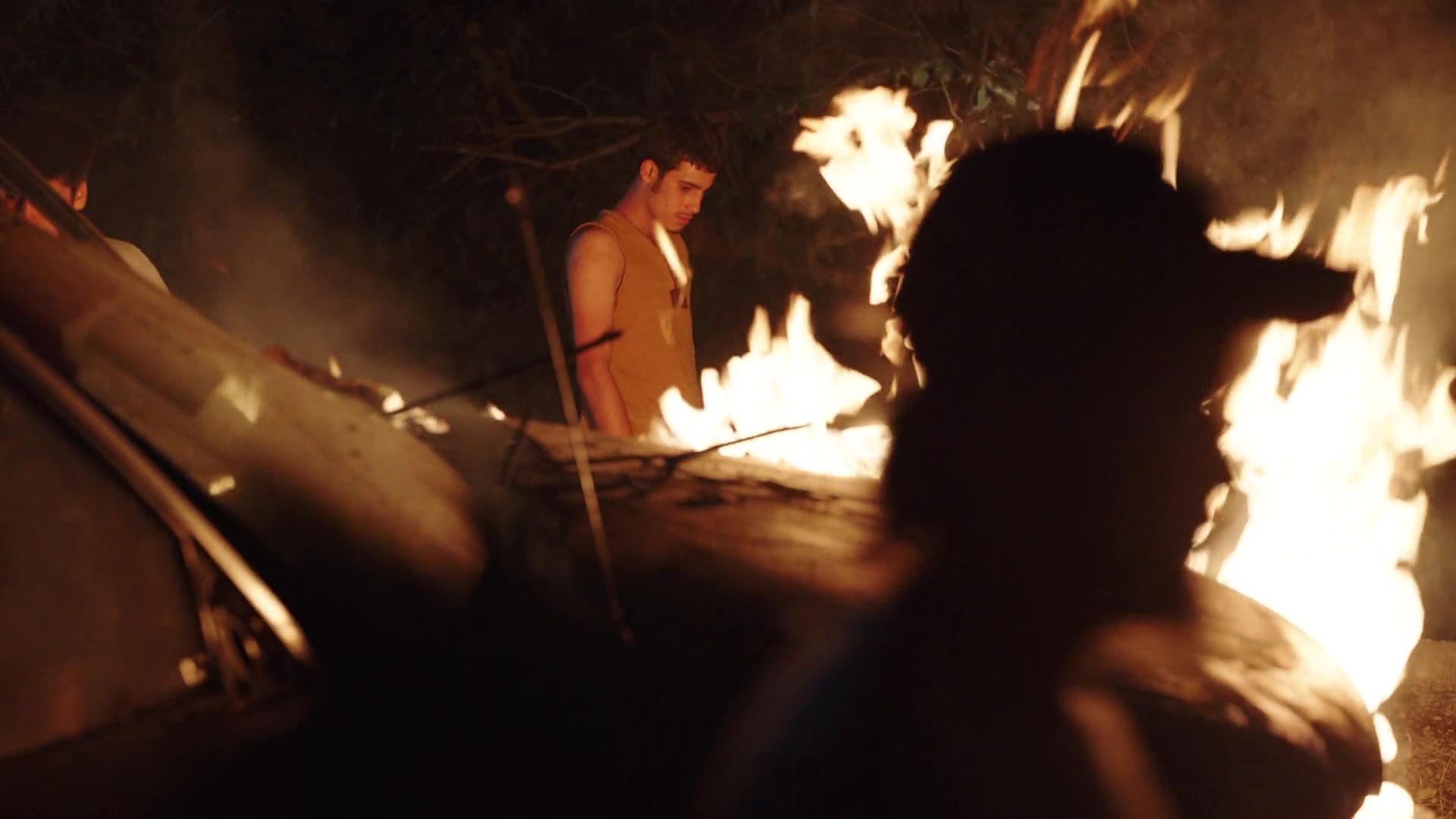 Noche de Fuego (2021), wide, 1.78:1 — film still