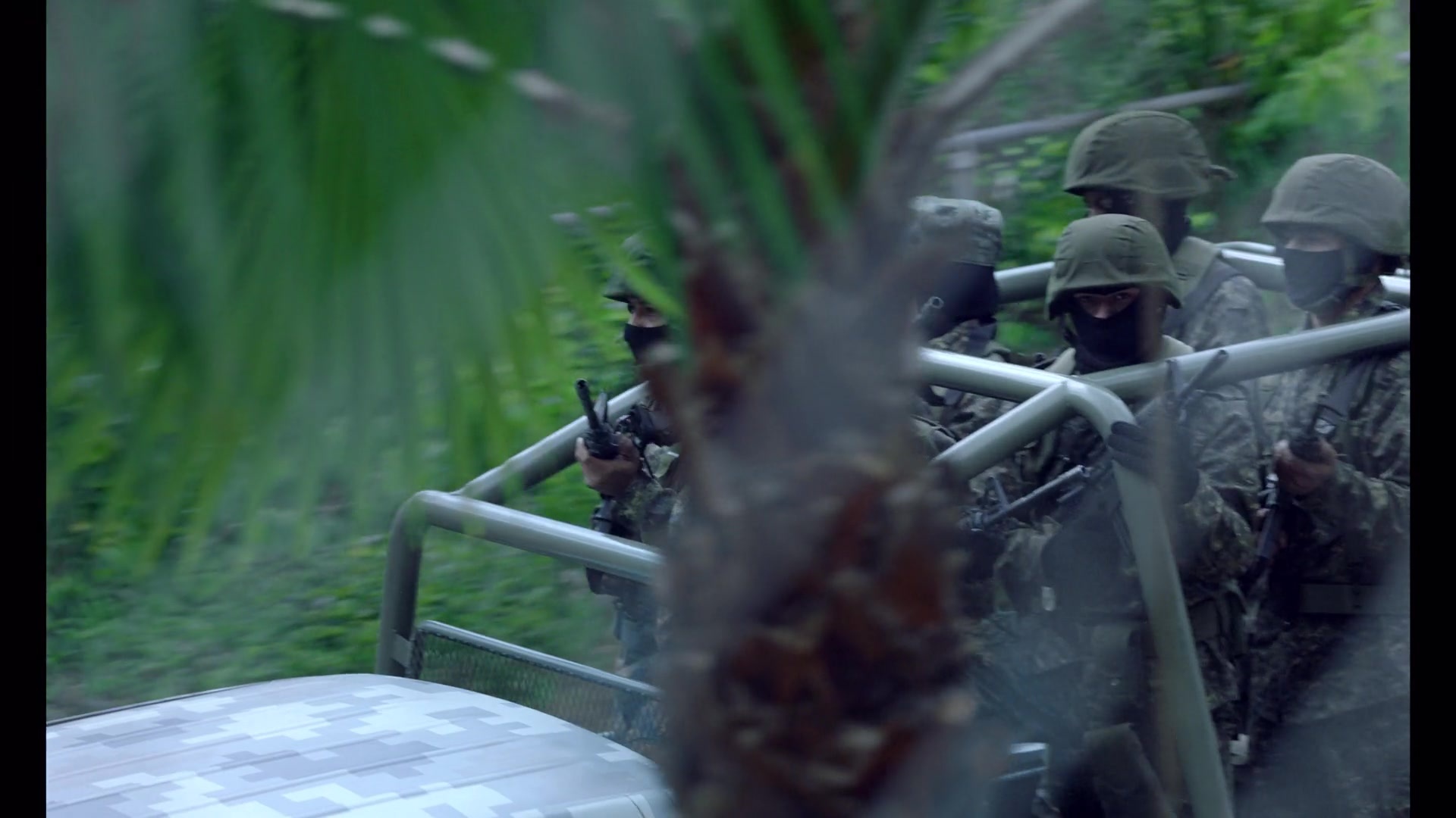 Noche de Fuego (2021), wide, 1.78:1 — film still