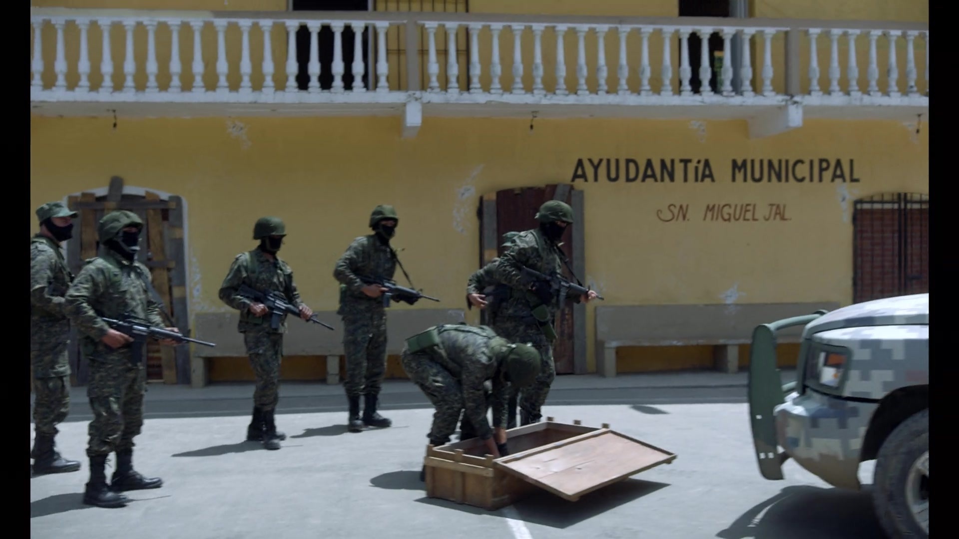 Noche de Fuego (2021), wide, 1.78:1 — film still