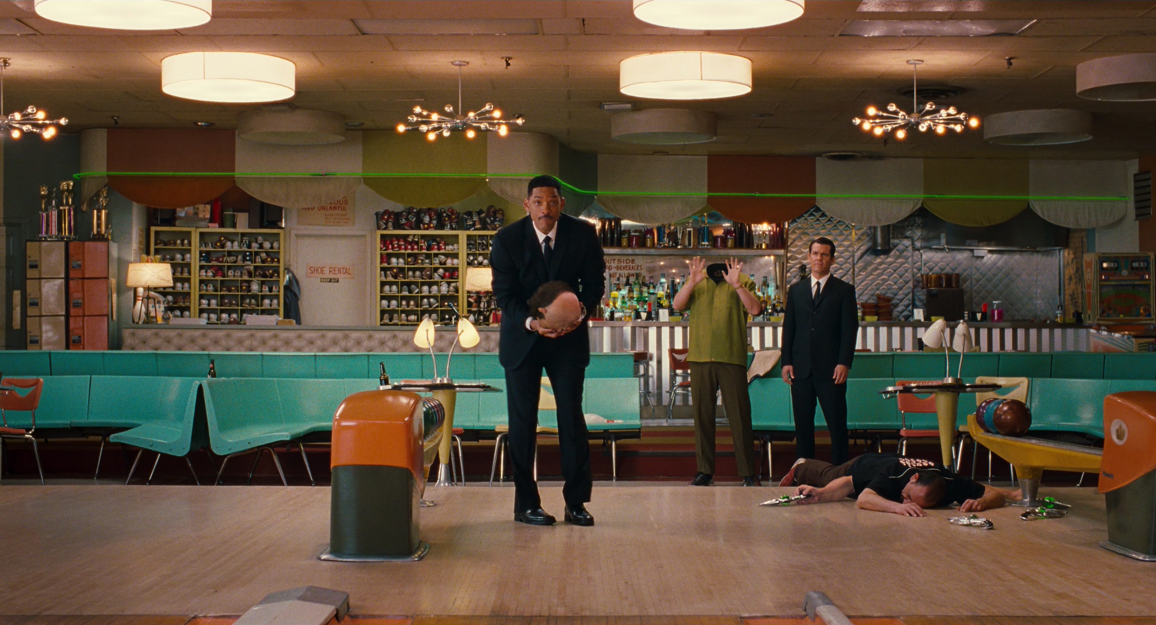 Men in Black 3 (2012), wide, 1.85:1 — film still