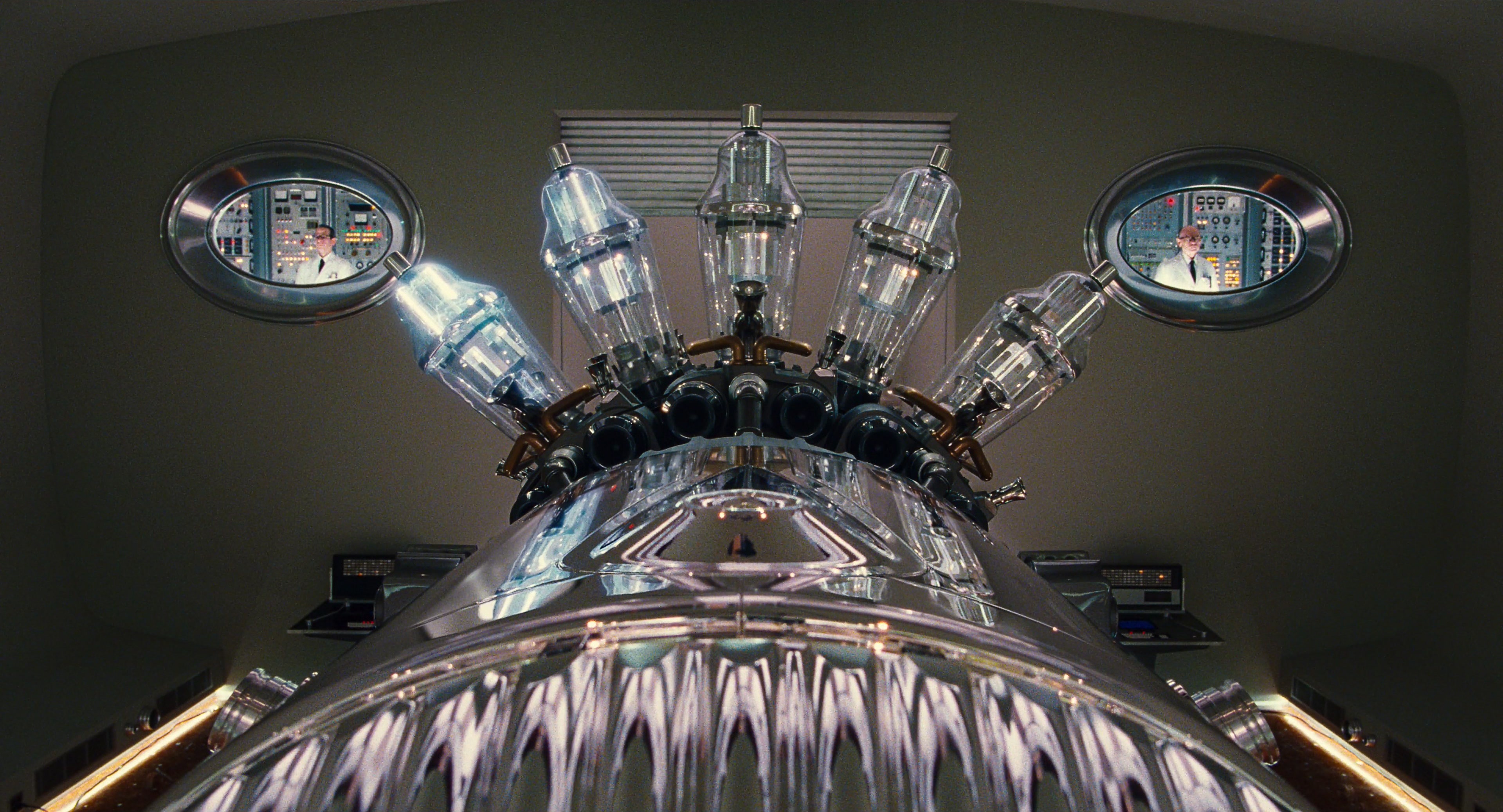 Men in Black 3 (2012), wide, 1.85:1 — film still