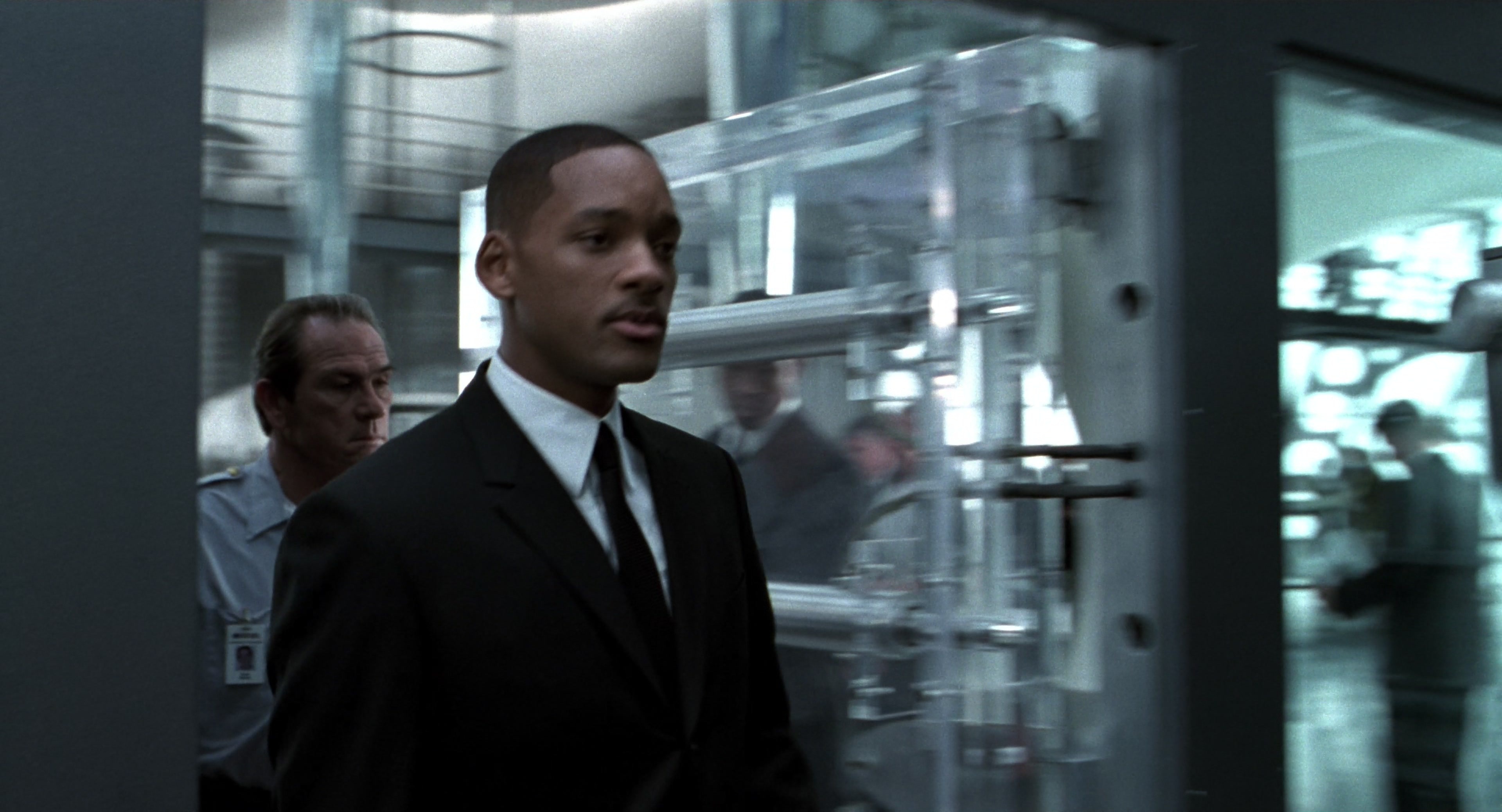 Men in Black II (2002), wide, 1.85:1 — film still