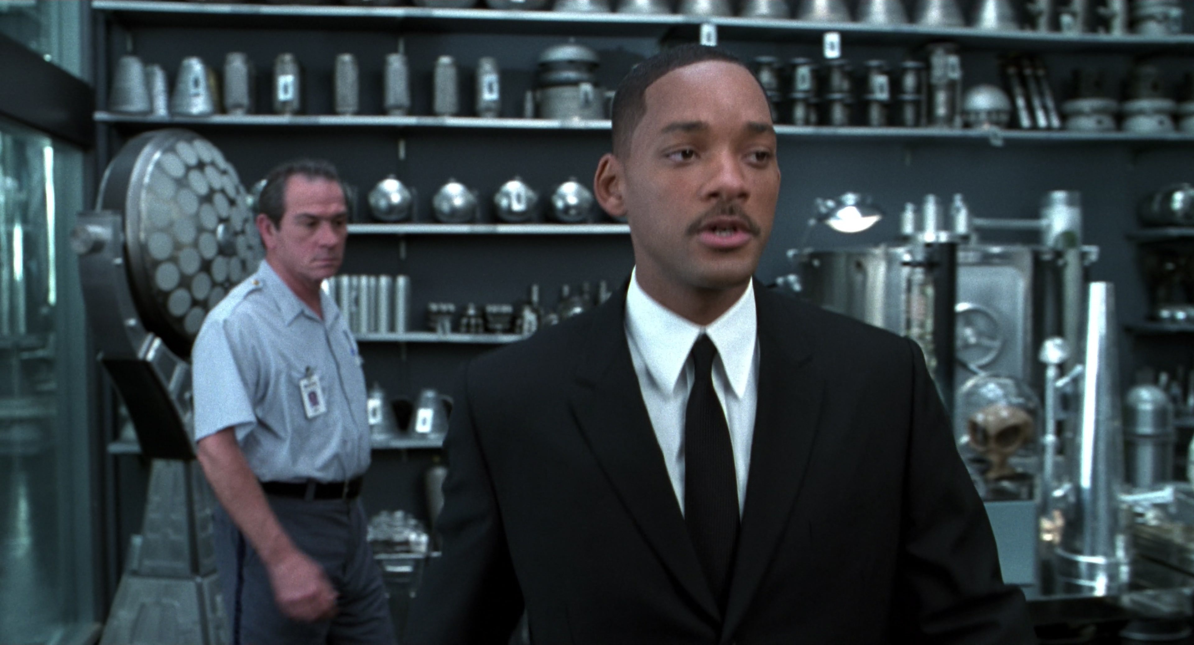 Men in Black II (2002), wide, 1.85:1 — film still