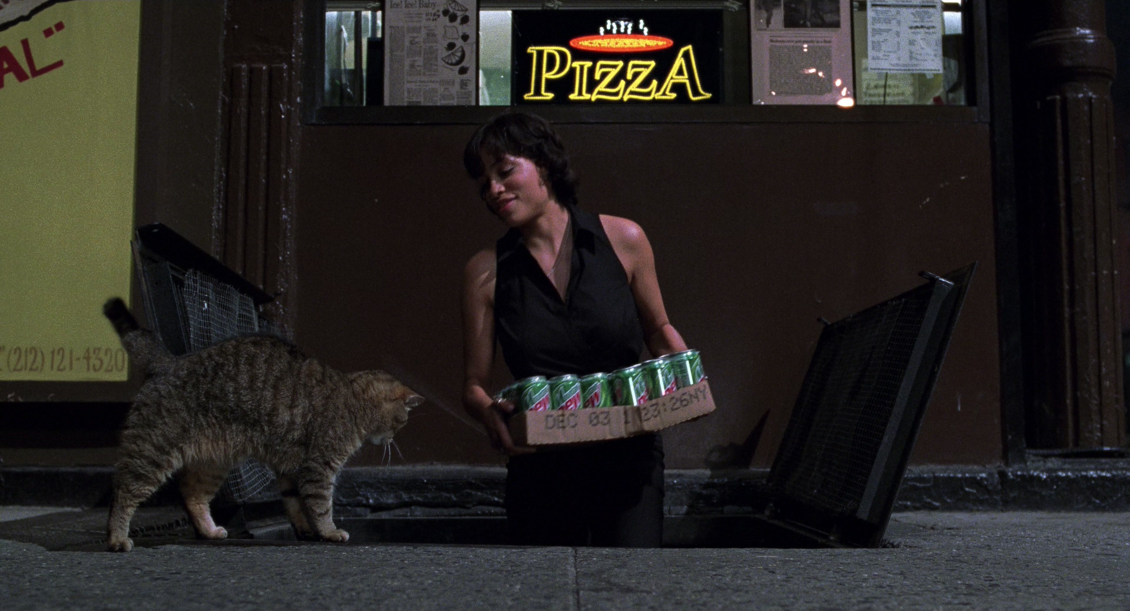 Men in Black II (2002), wide, 1.85:1 — film still