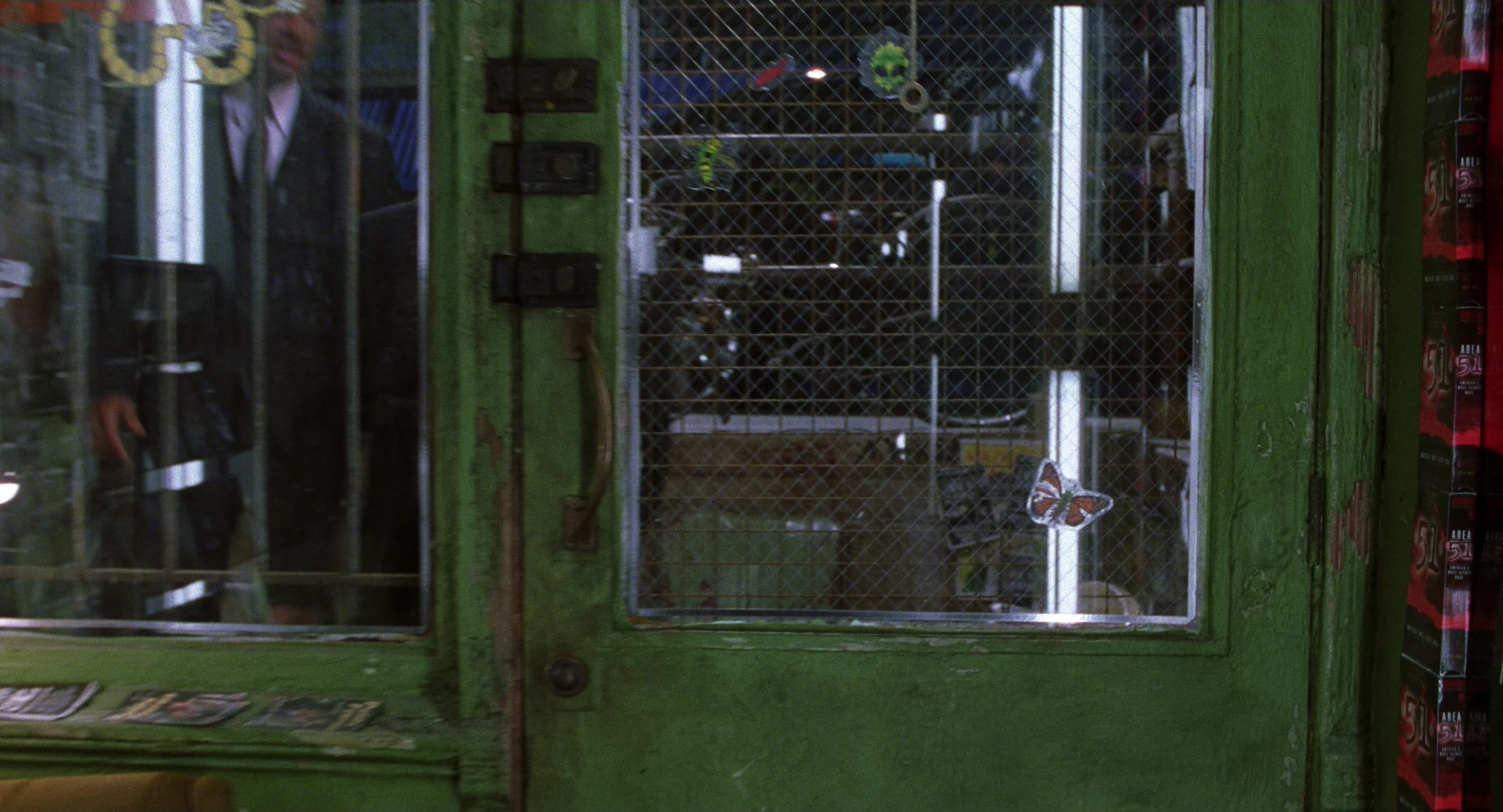 Men in Black II (2002), wide, 1.85:1 — film still