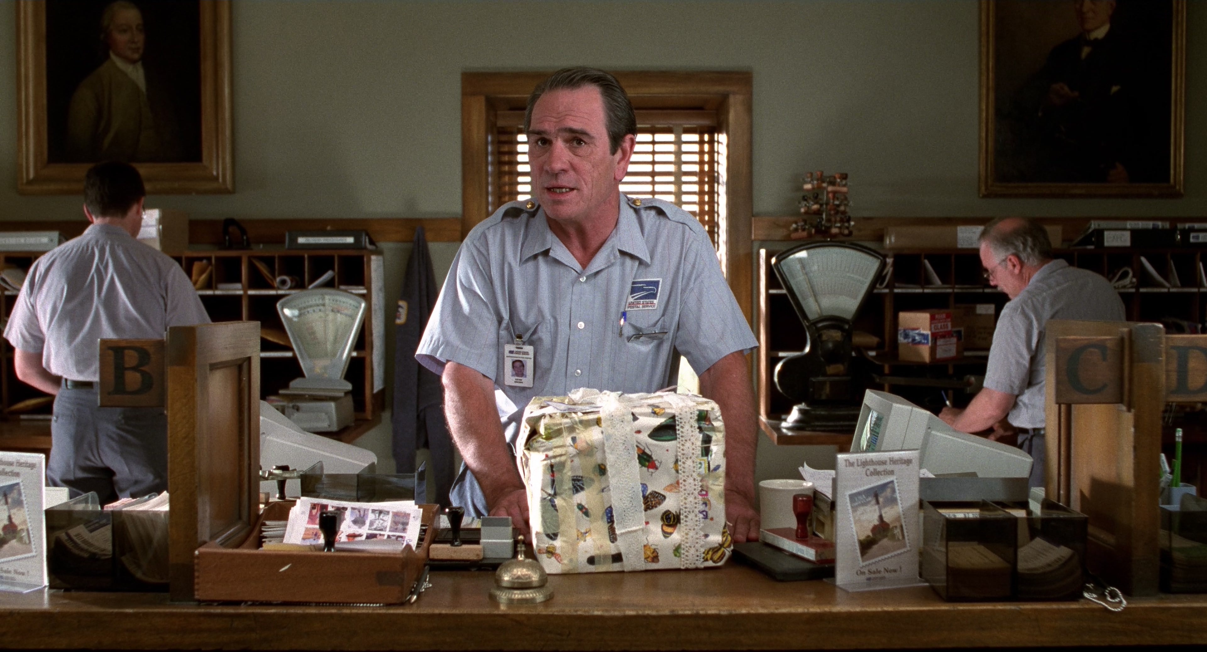 Men in Black II (2002), wide, 1.85:1 — film still