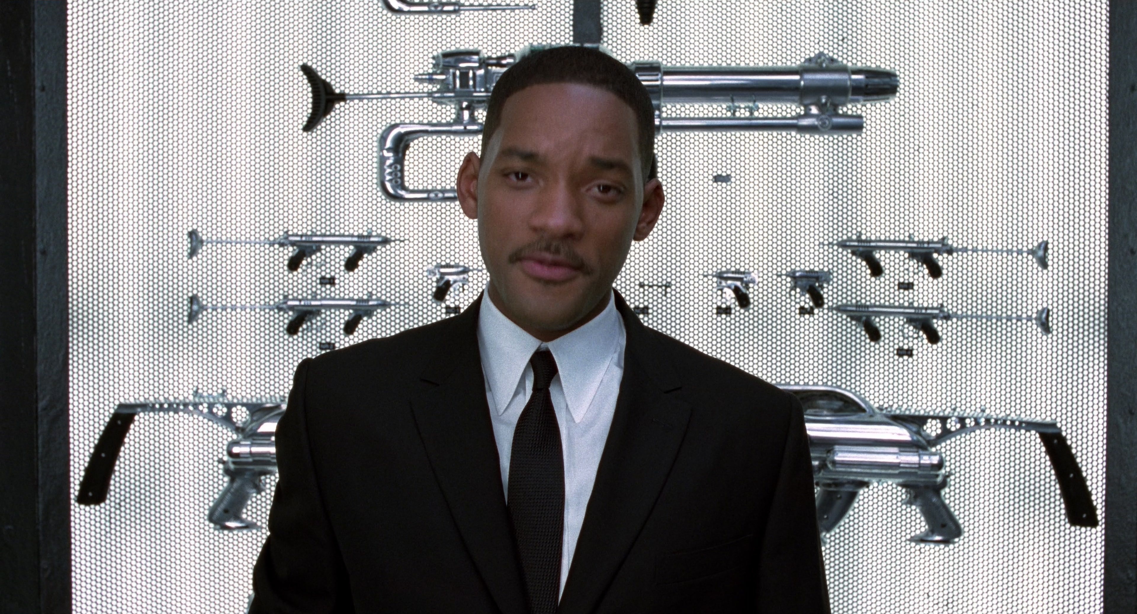 Men in Black II (2002), wide, 1.85:1 — film still