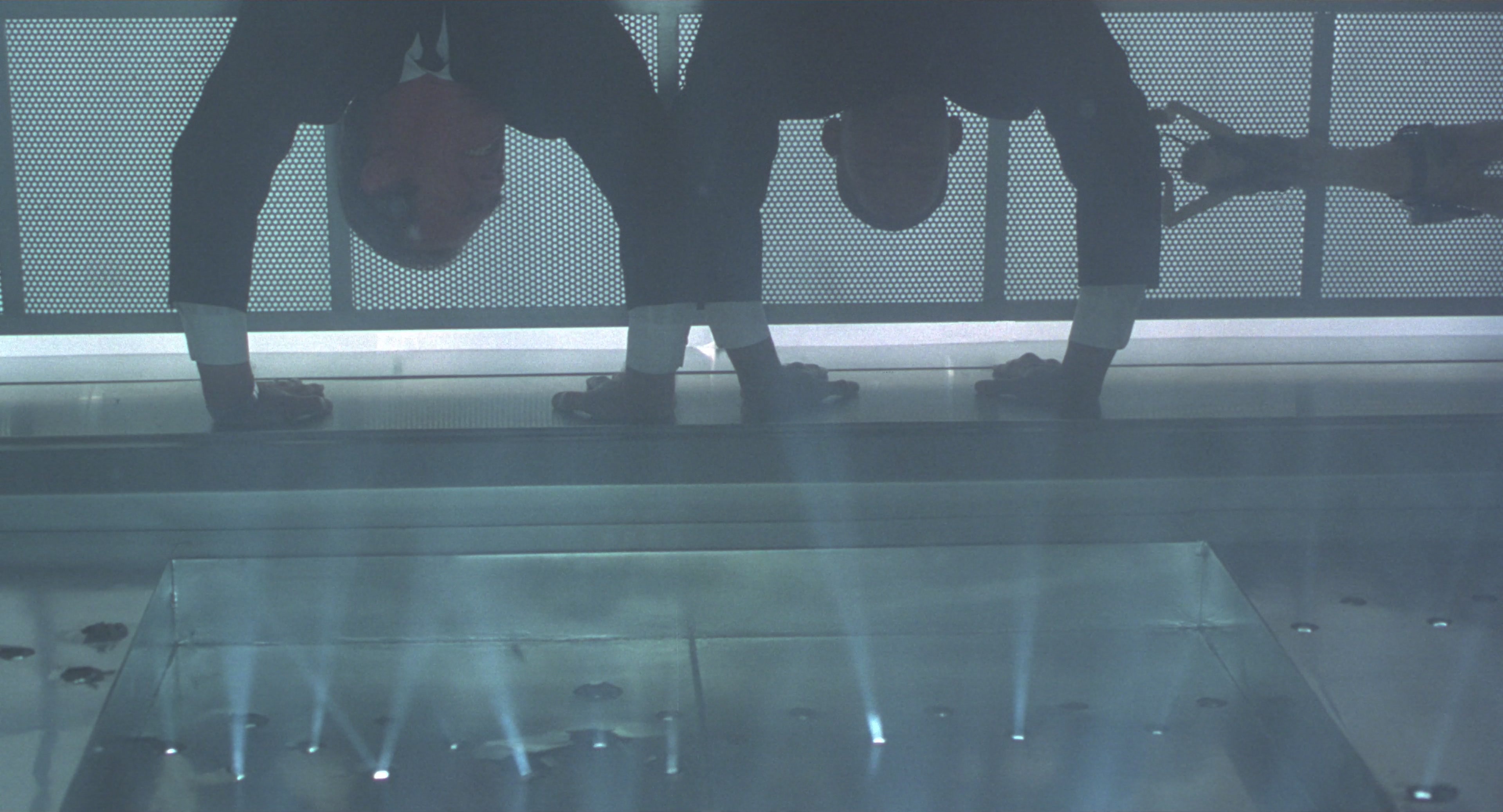 Men in Black II (2002), wide, 1.85:1 — film still