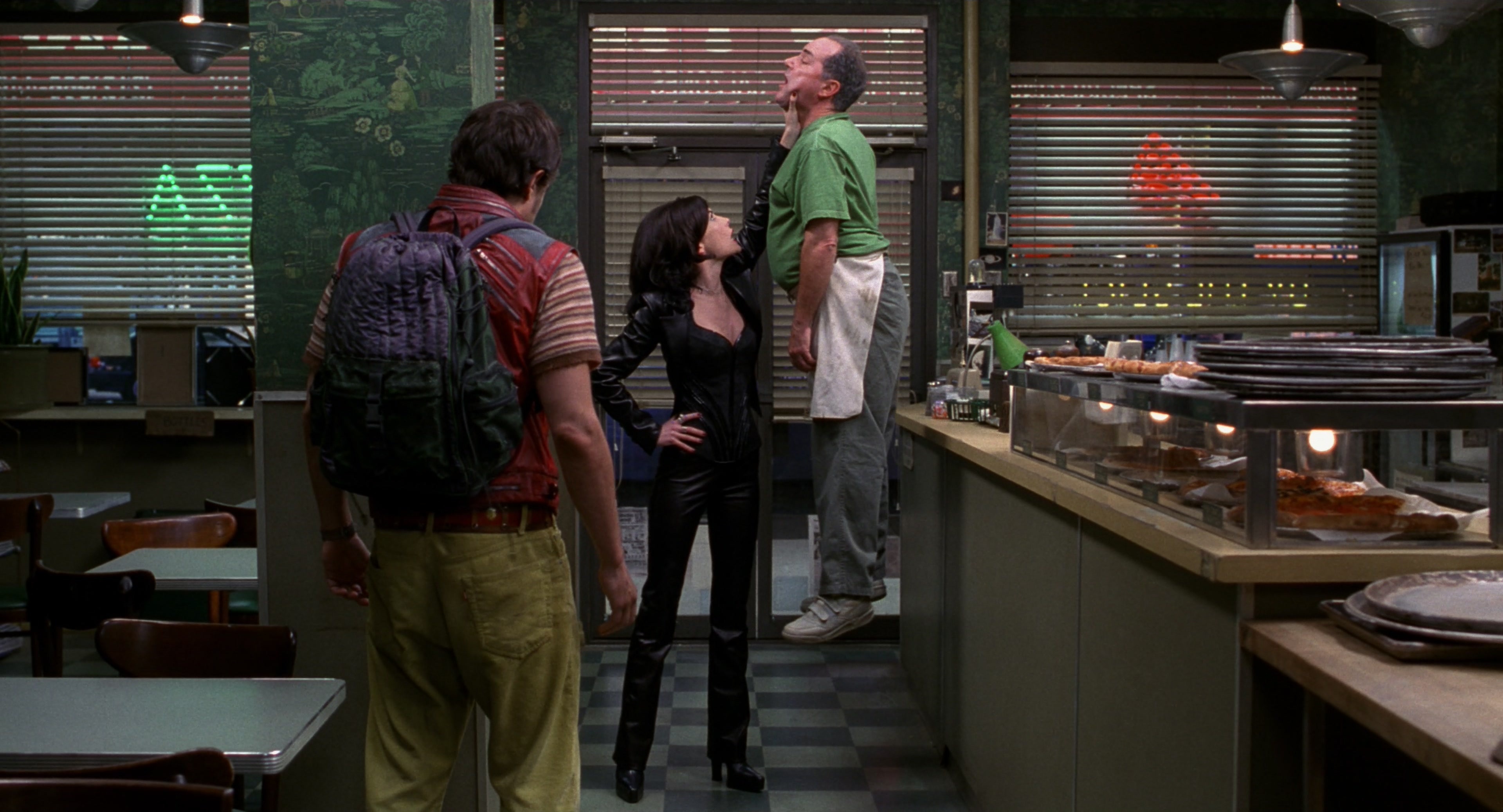 Men in Black II (2002), wide, 1.85:1 — film still