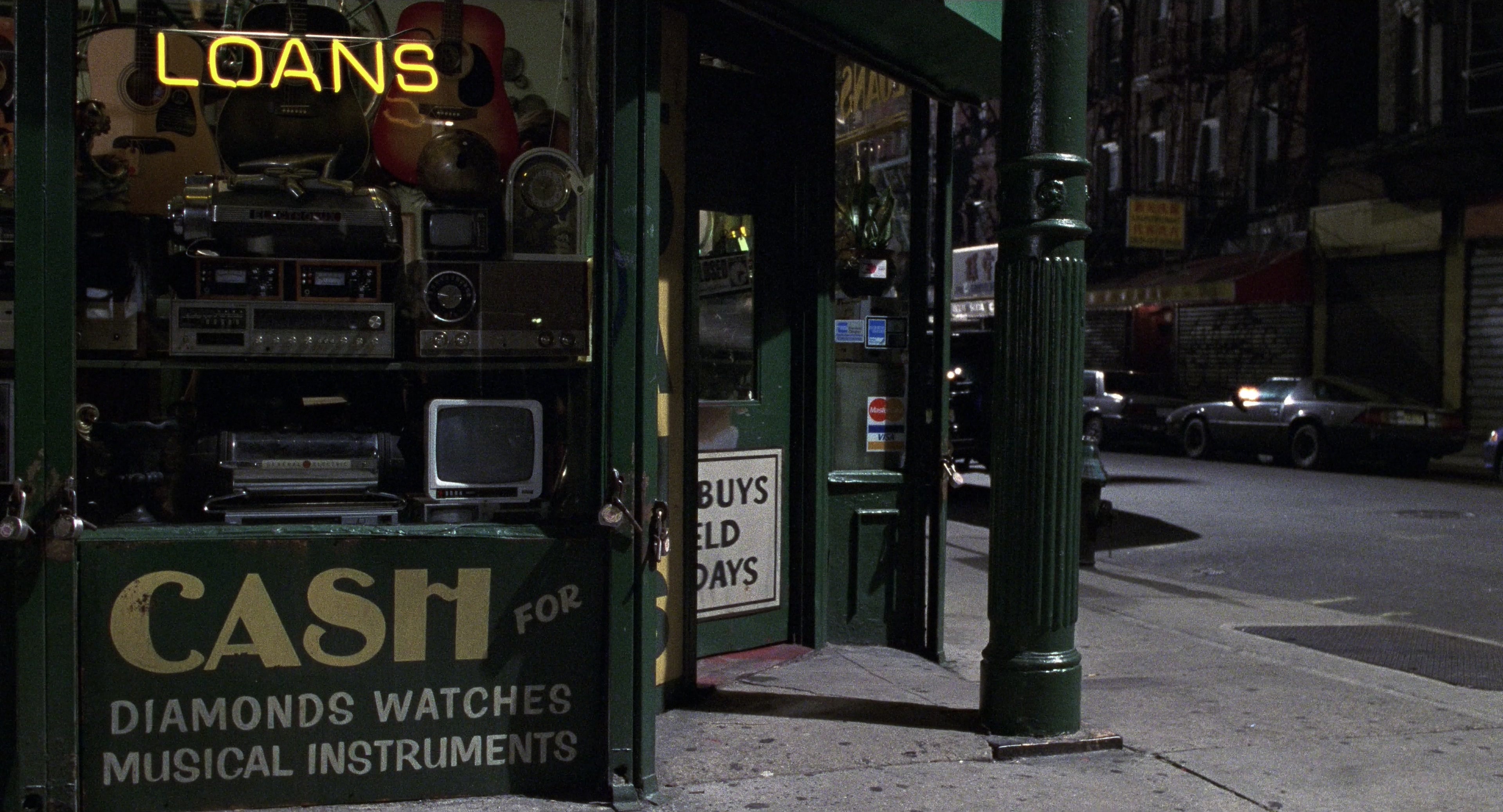 Men in Black II (2002), wide, 1.85:1 — film still