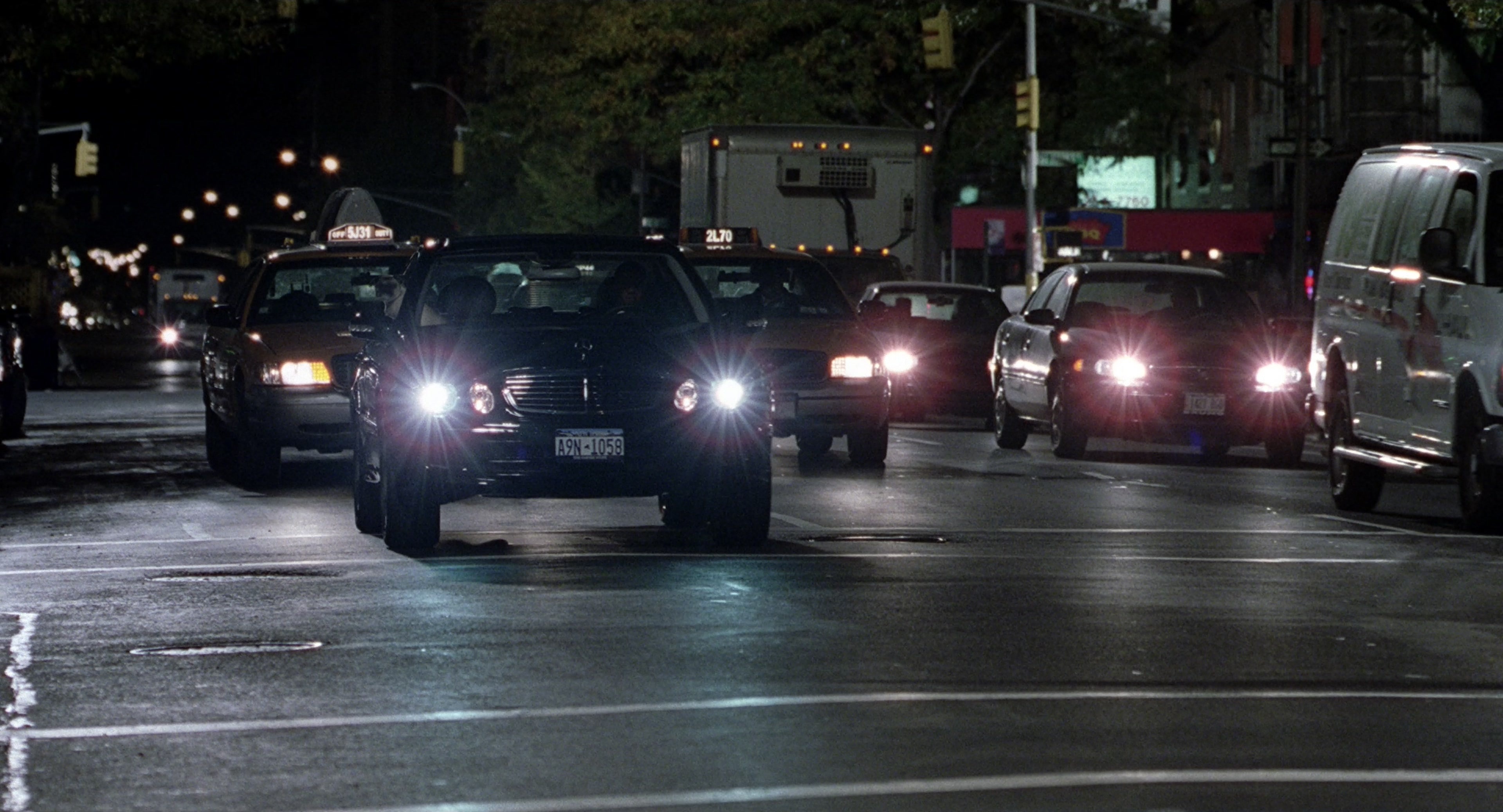 Men in Black II (2002), wide, 1.85:1 — film still