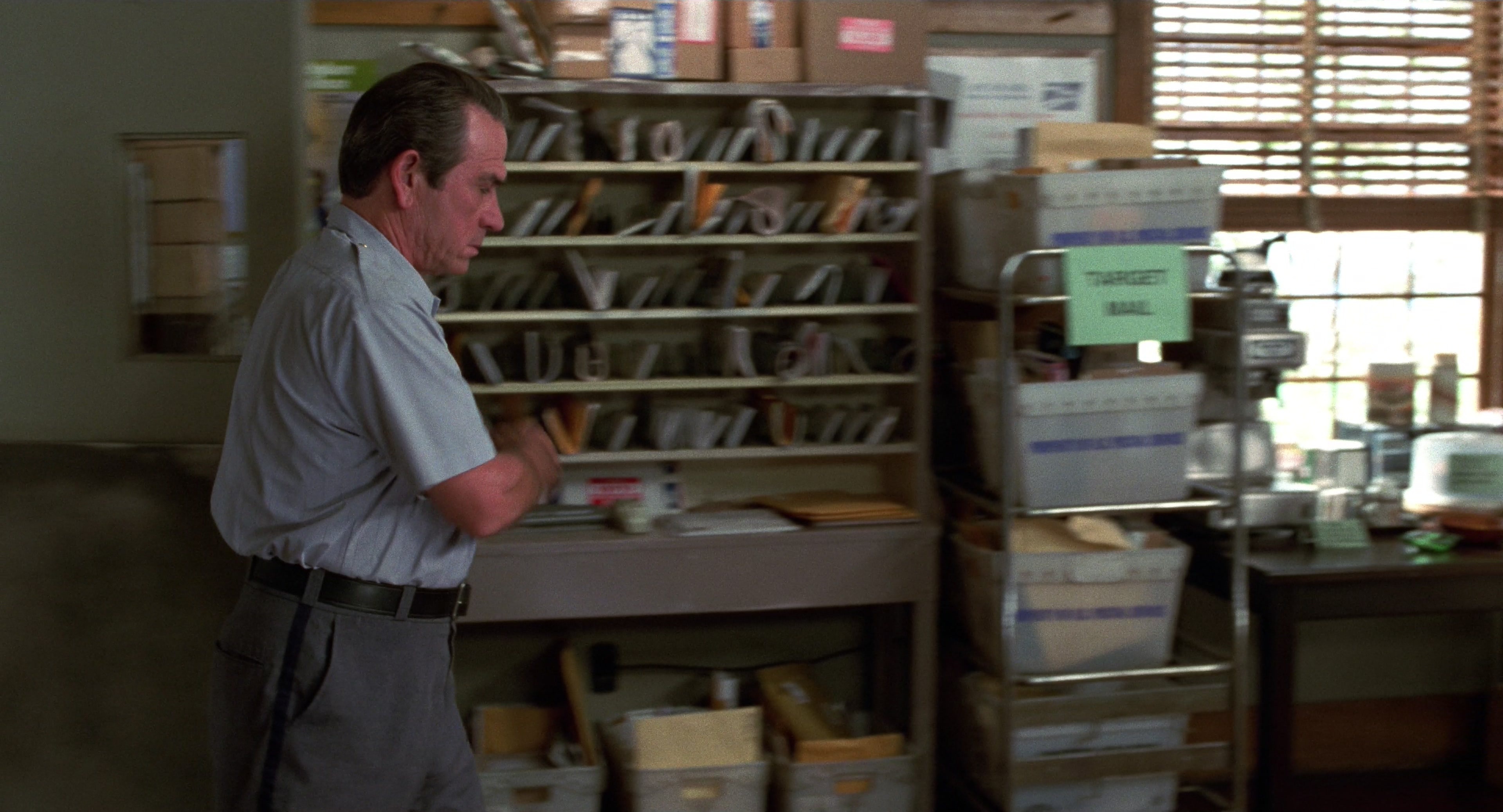 Men in Black II (2002), wide, 1.85:1 — film still