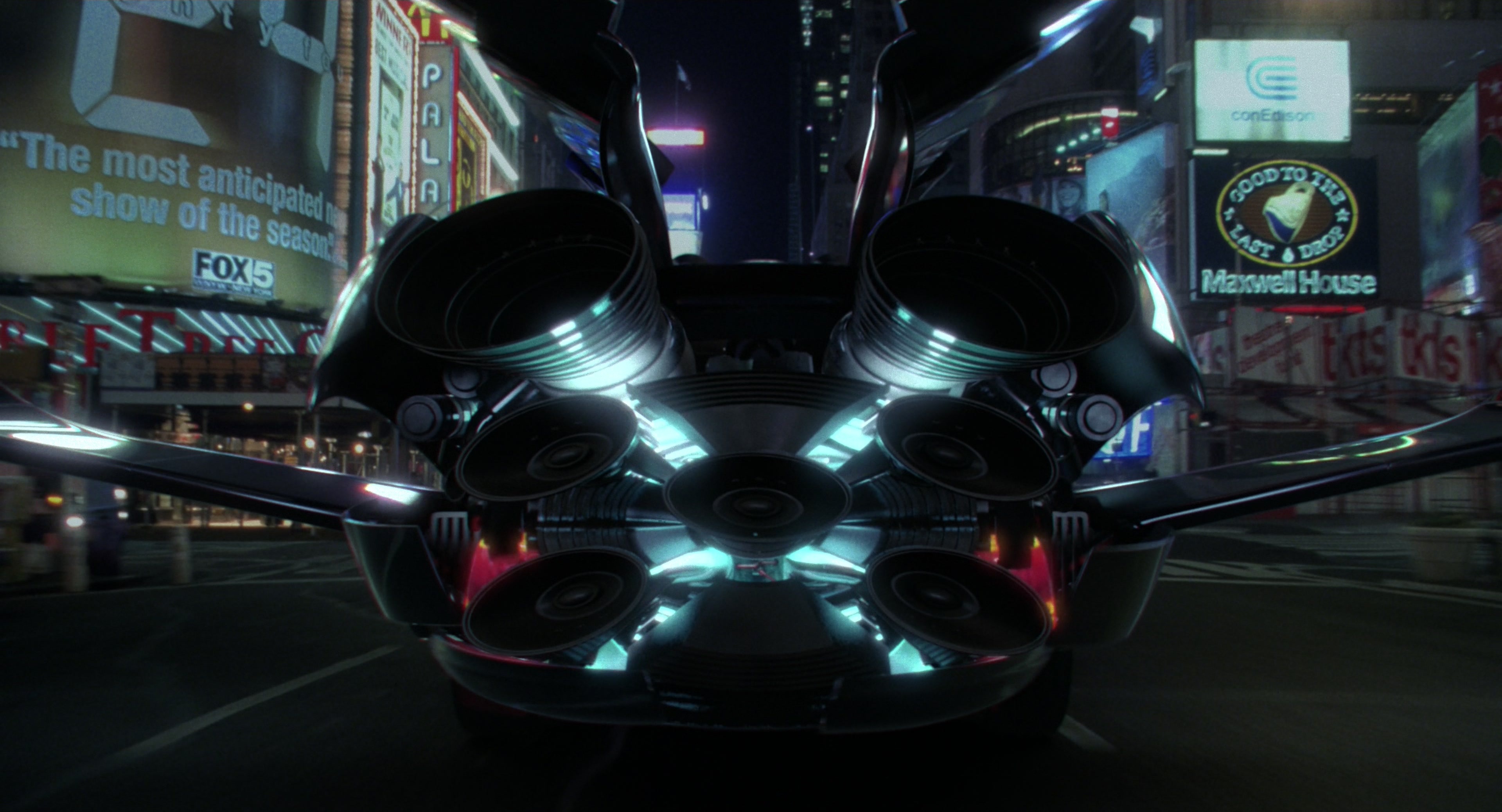 Men in Black II (2002), wide, 1.85:1 — film still