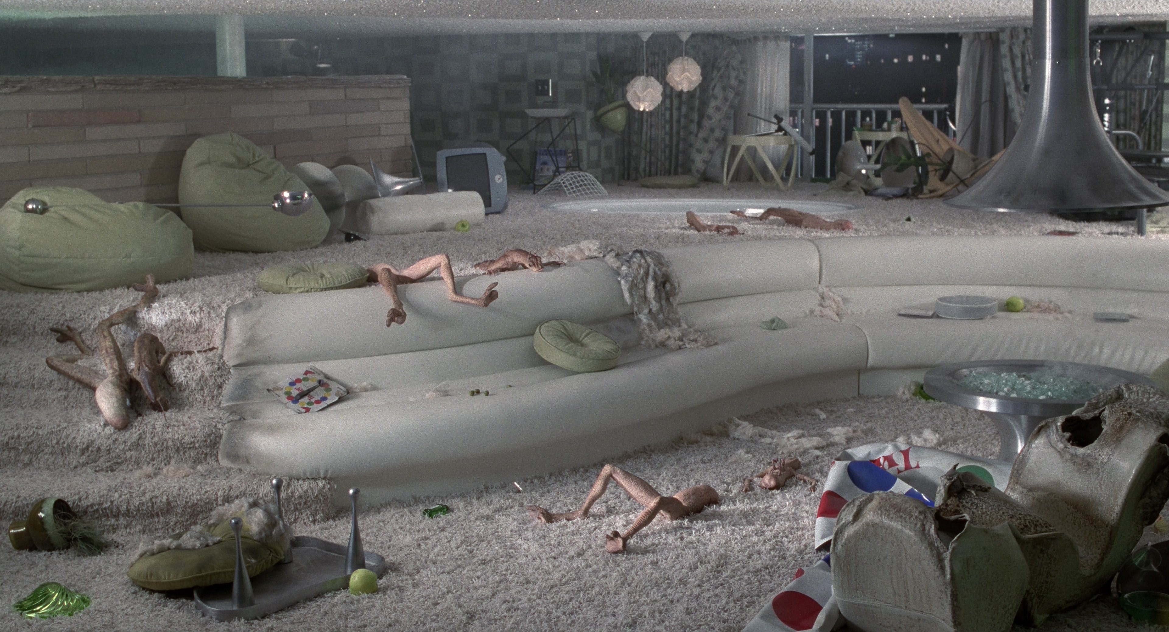 Men in Black II (2002), wide, 1.85:1 — film still
