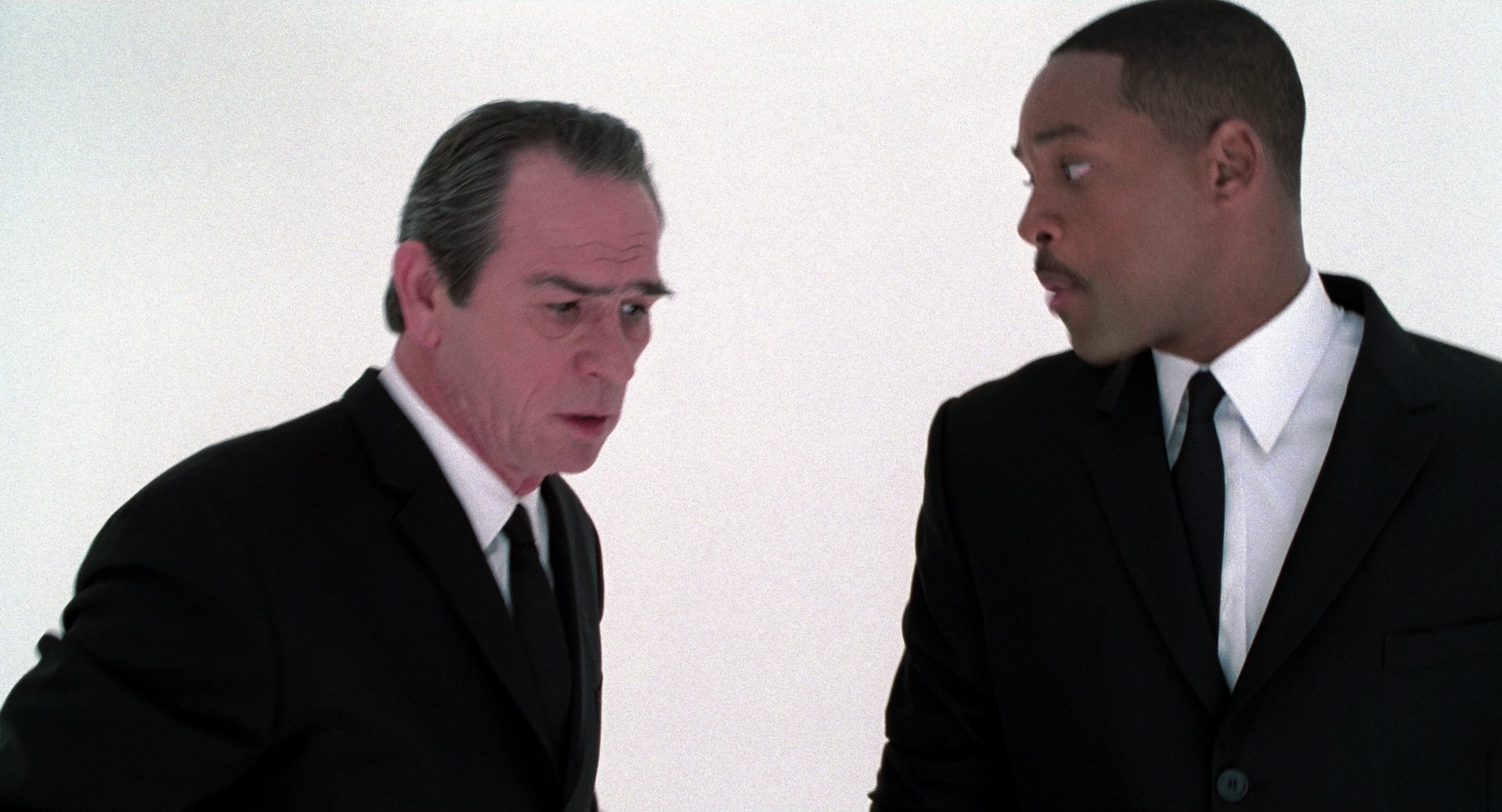Men in Black II (2002), unknown, 1.85:1 — film still