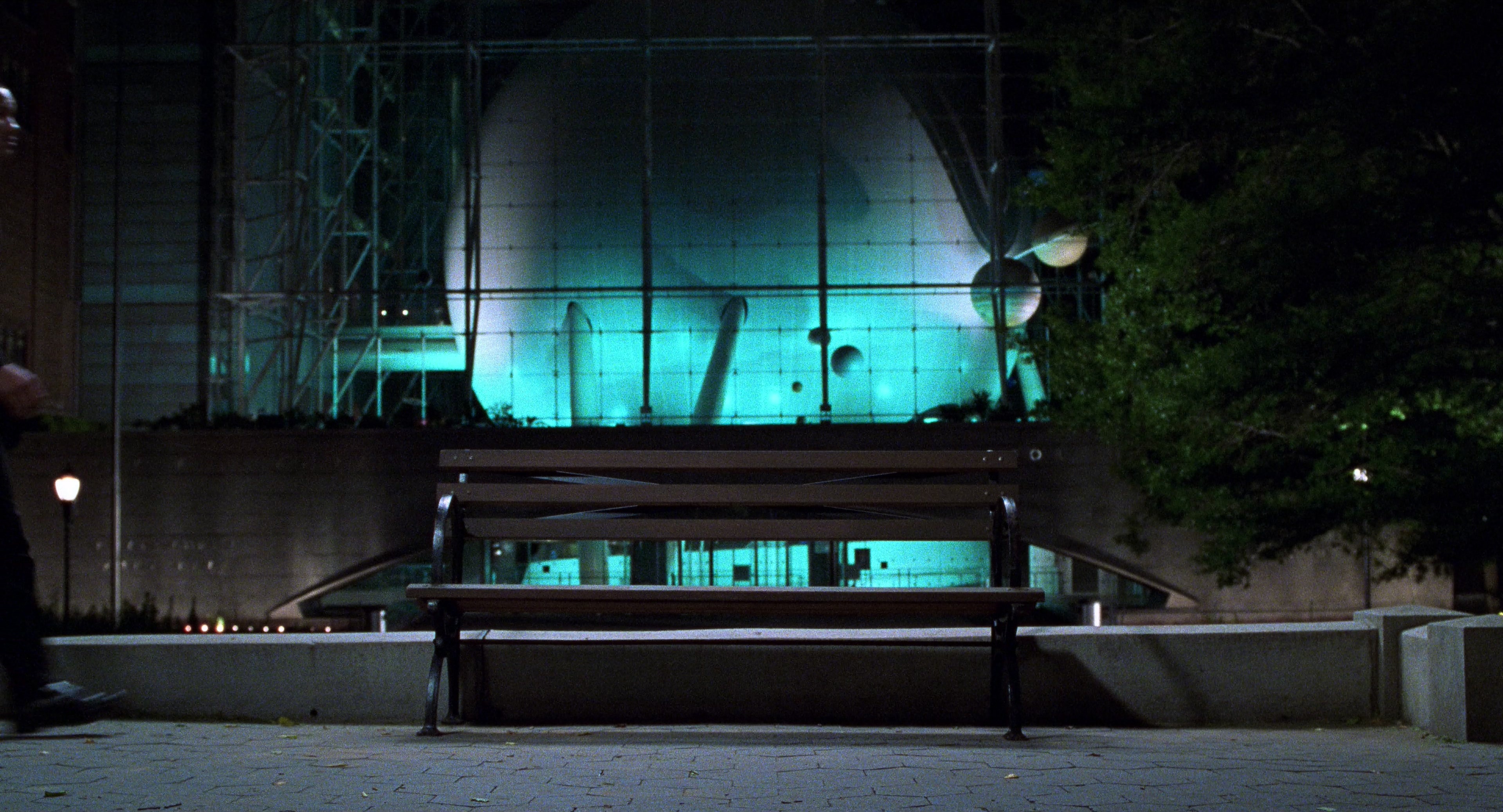 Men in Black II (2002), wide, 1.85:1 — film still