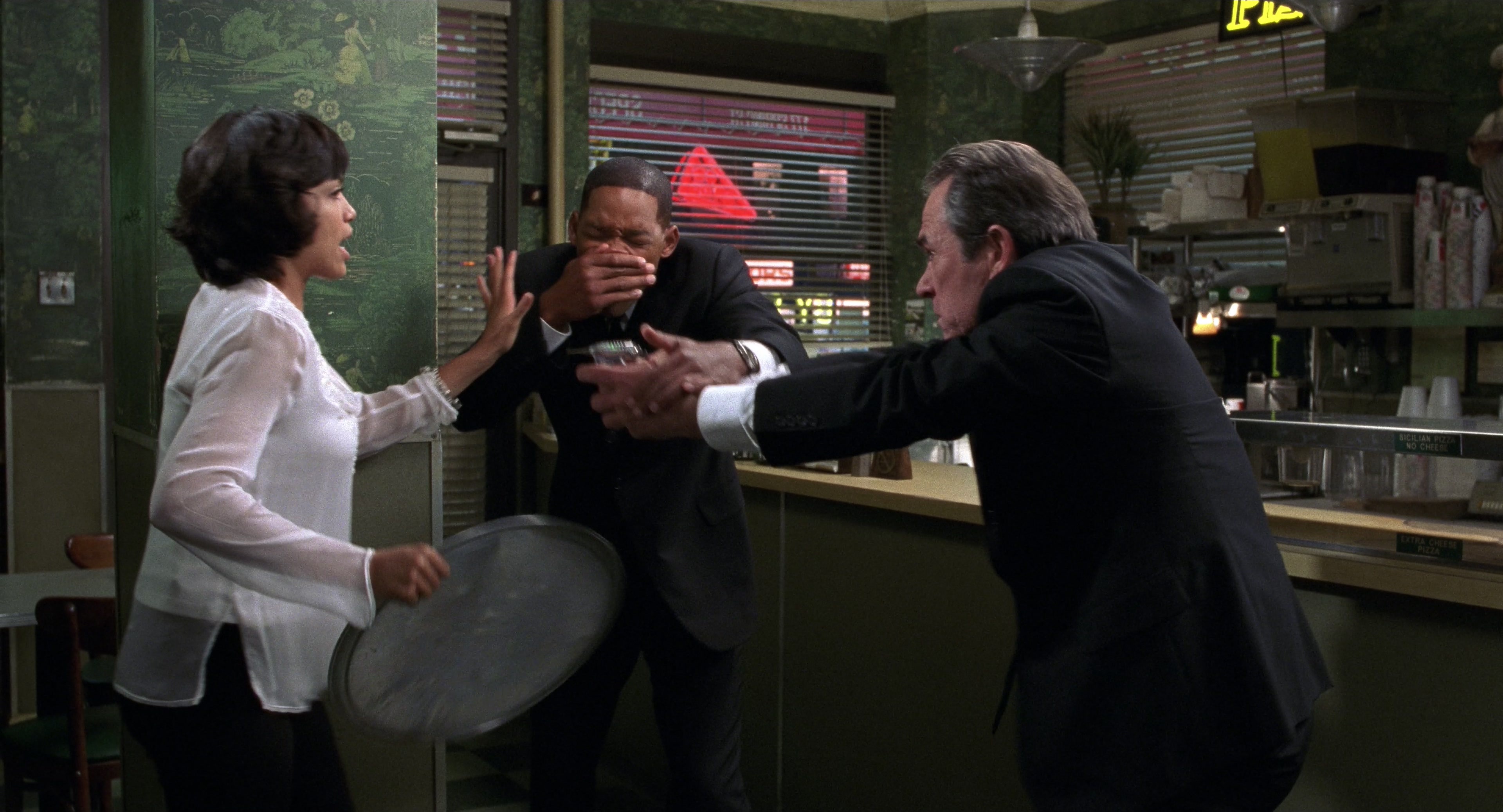 Men in Black II (2002), wide, 1.85:1 — film still