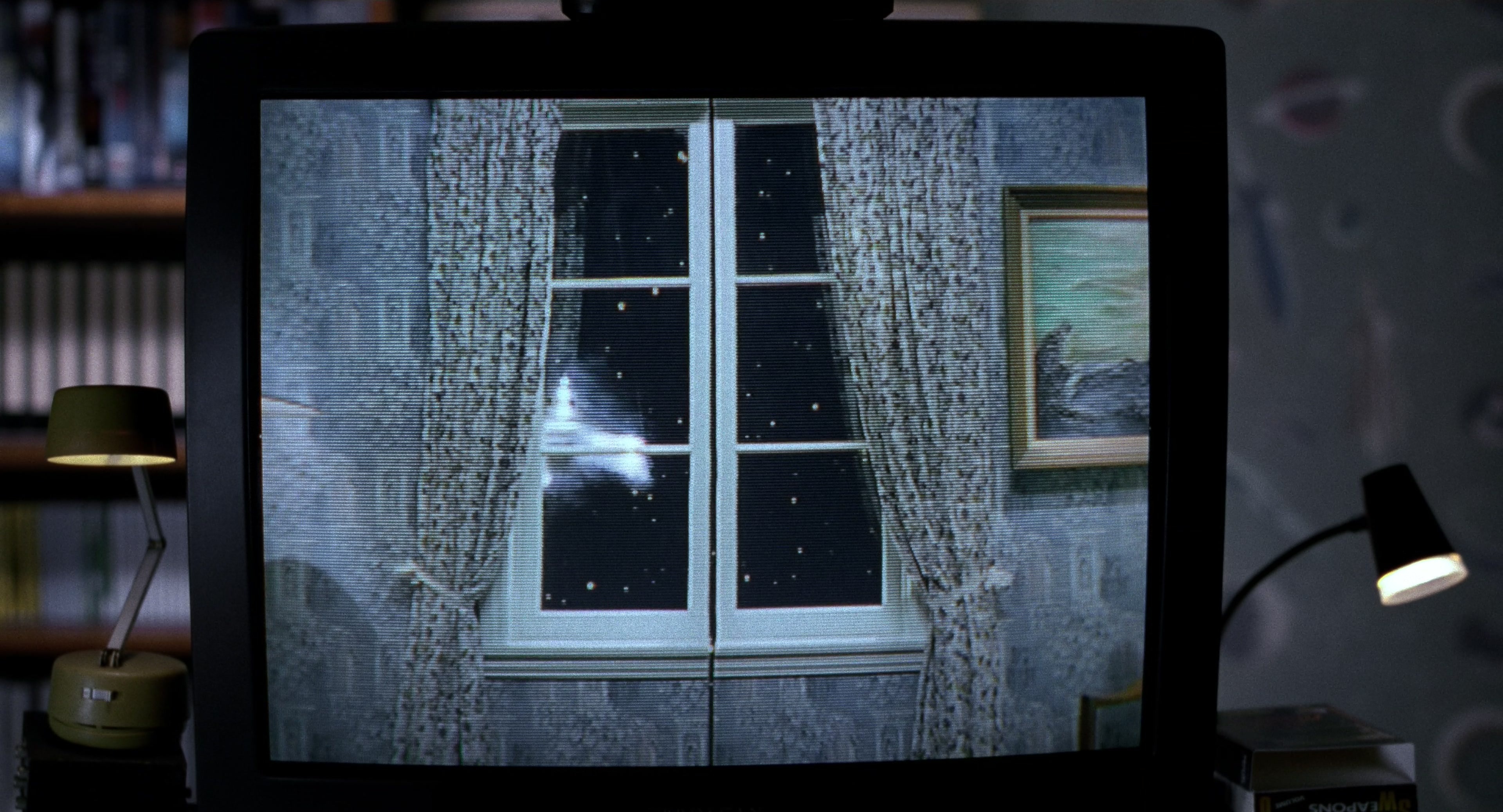 Men in Black II (2002), wide, 1.85:1 — film still