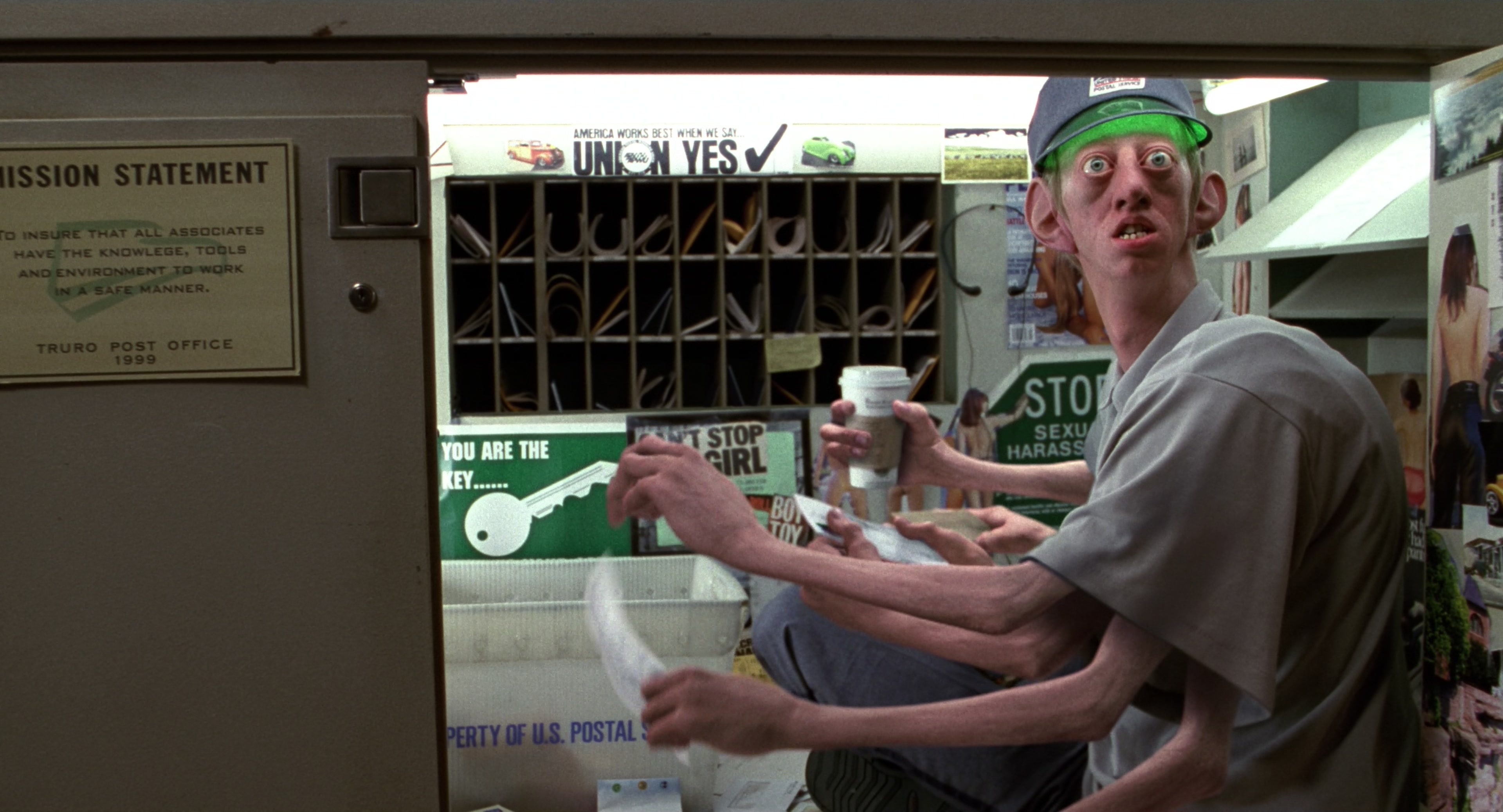 Men in Black II (2002), wide, 1.85:1 — film still