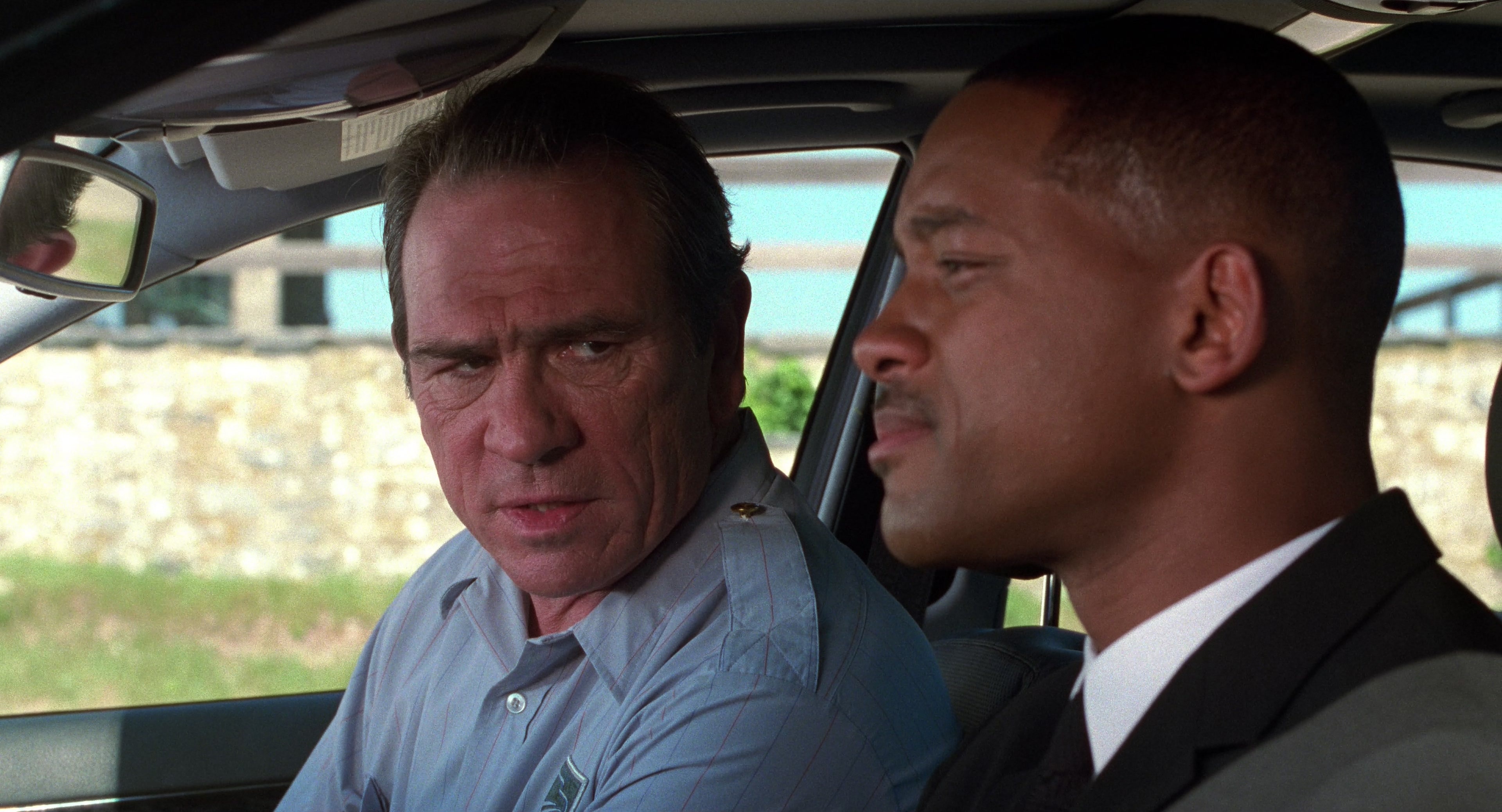Men in Black II (2002), wide, 1.85:1 — film still