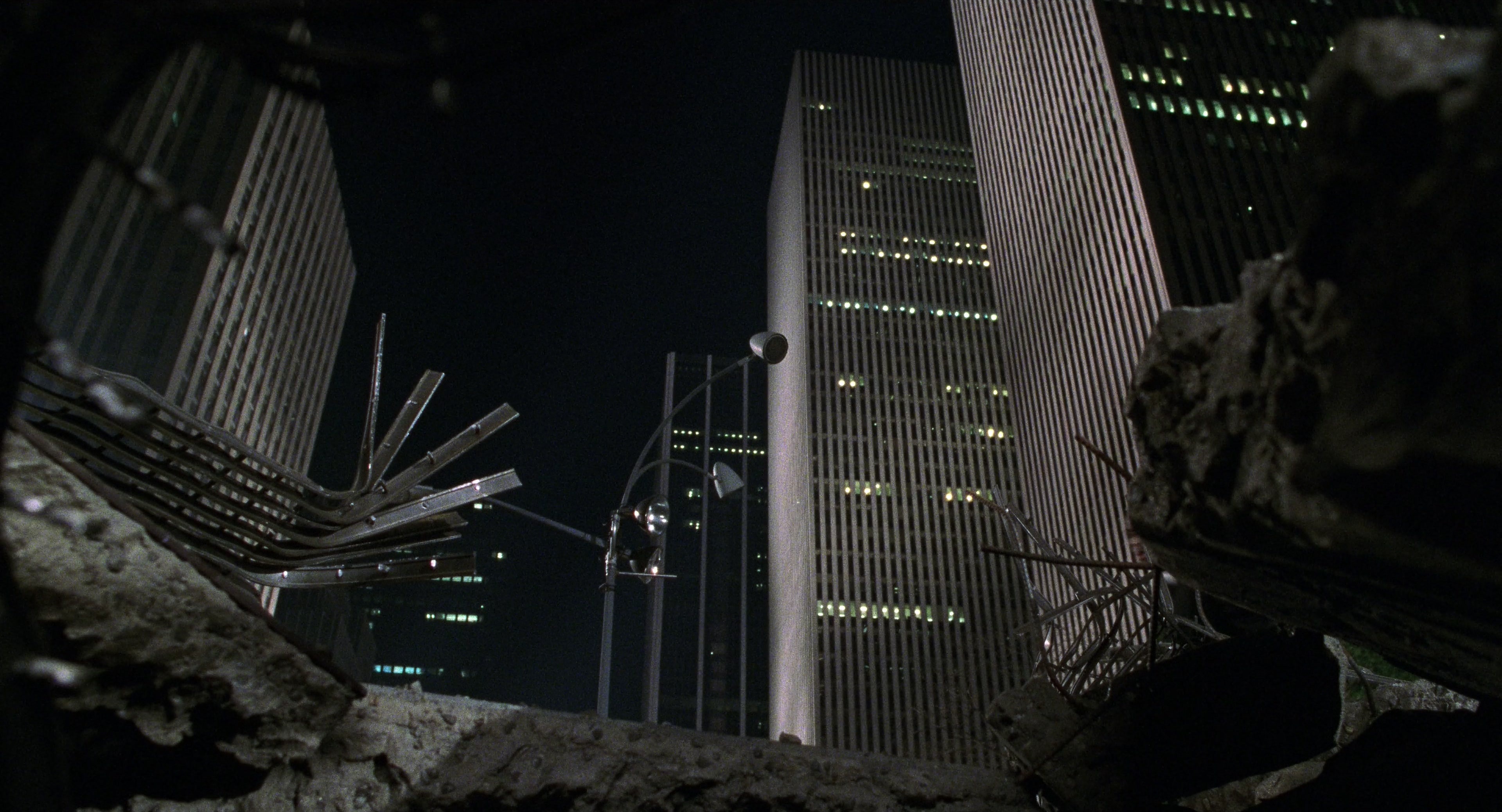 Men in Black II (2002), wide, 1.85:1 — film still