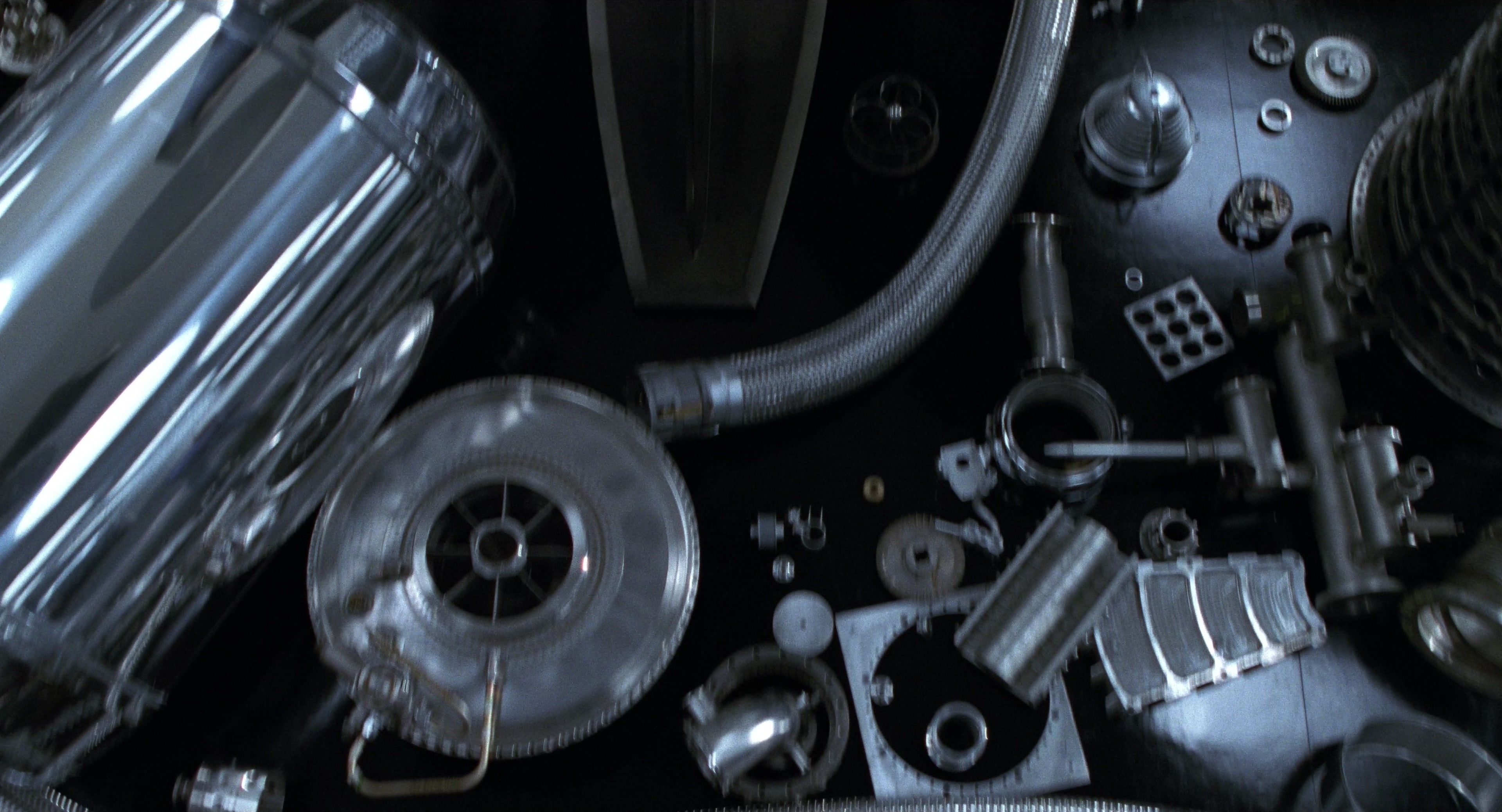 Men in Black II (2002), wide, 1.85:1 — film still