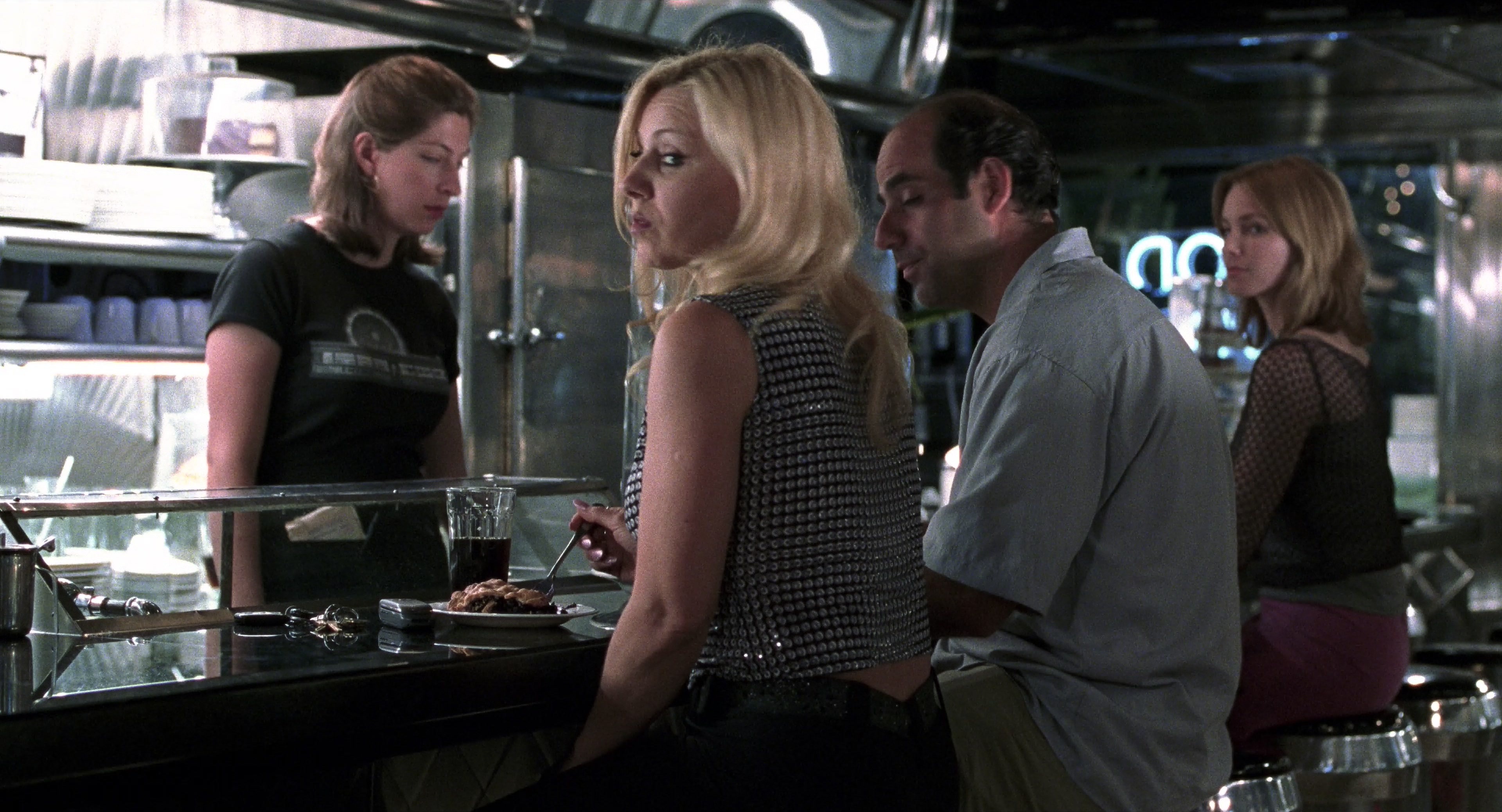 Men in Black II (2002), wide, 1.85:1 — film still