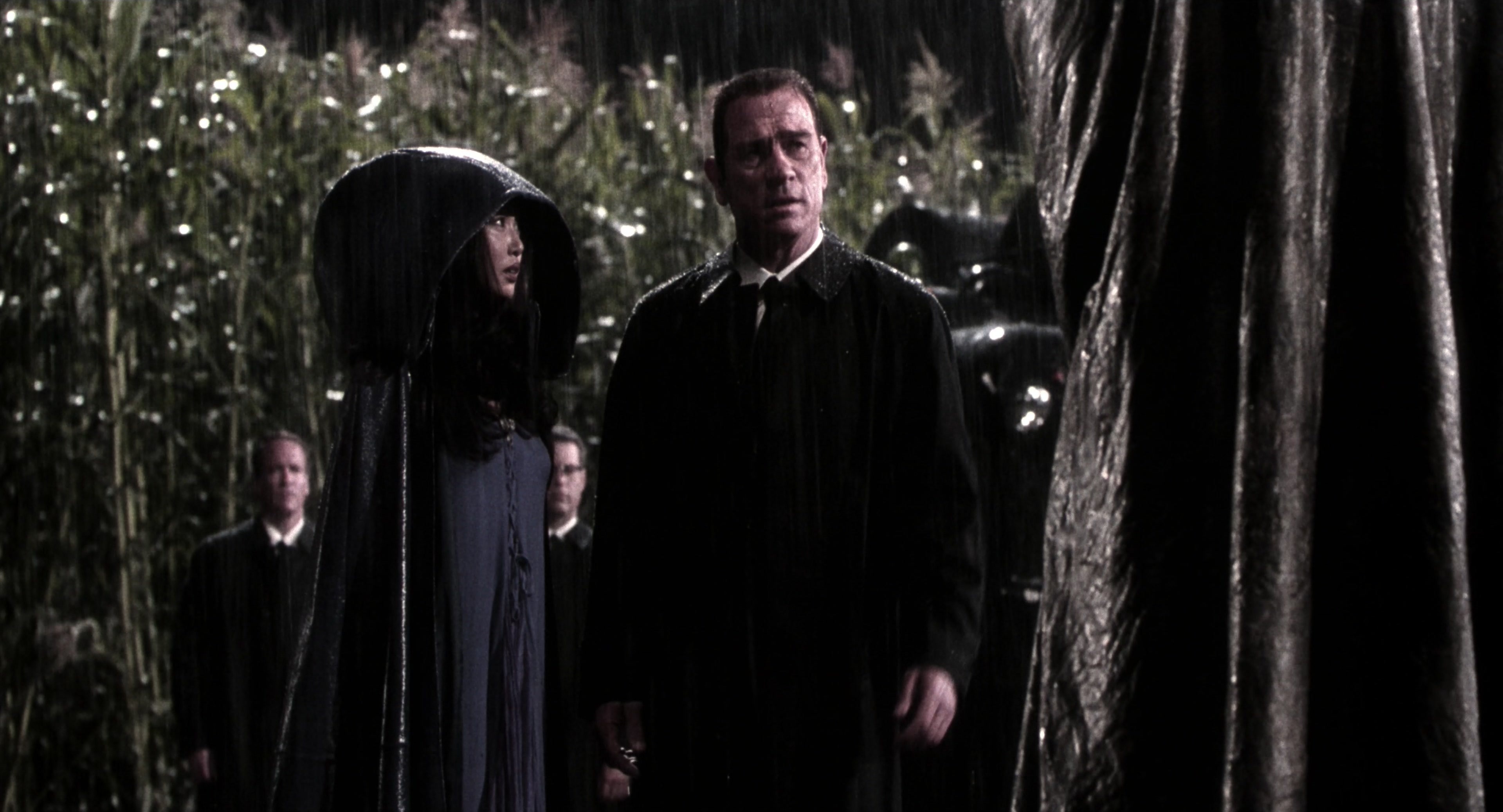 Men in Black II (2002), wide, 1.85:1 — film still