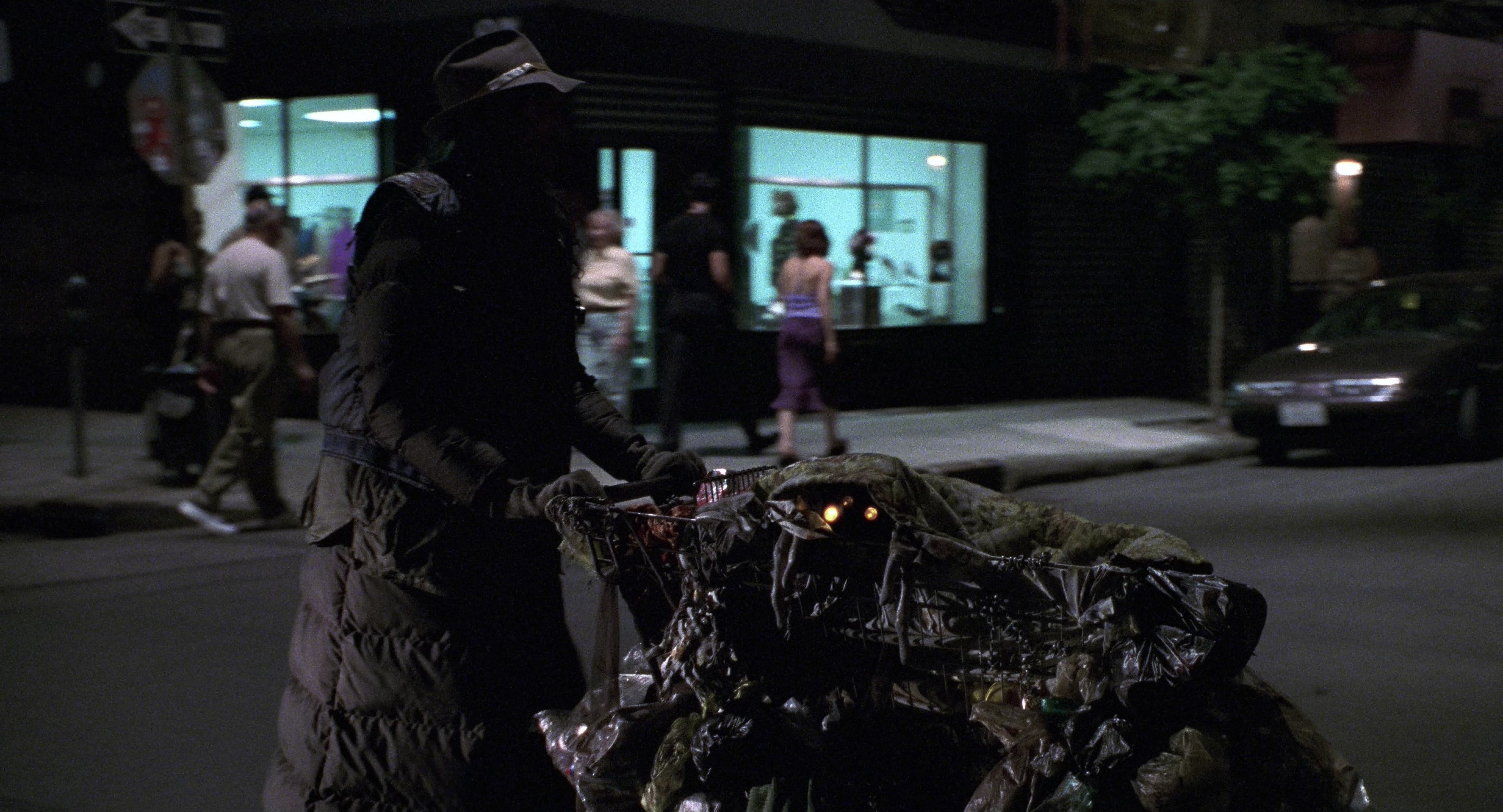 Men in Black II (2002), wide, 1.85:1 — film still