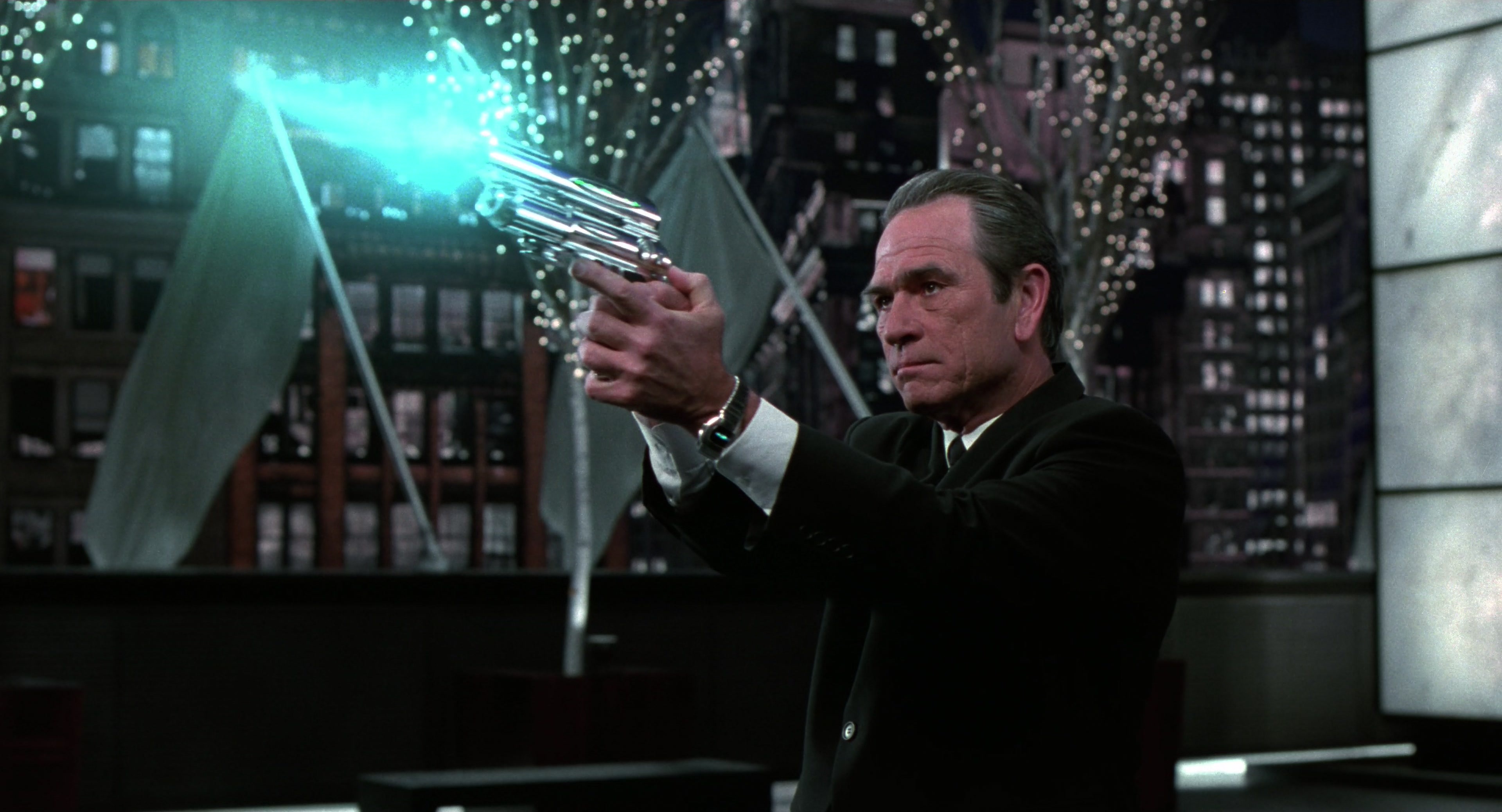 Men in Black II (2002), wide, 1.85:1 — film still