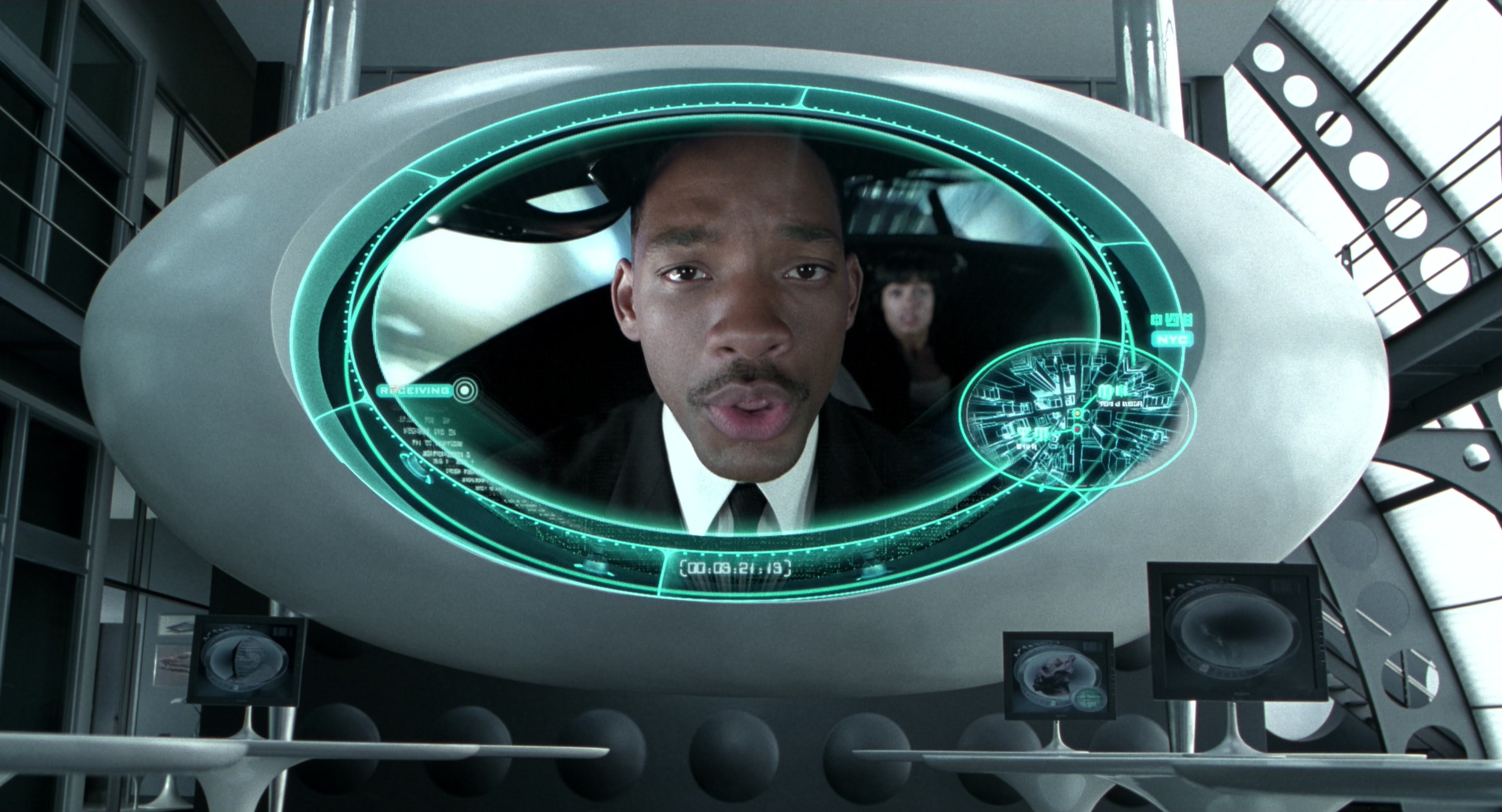 Men in Black II (2002), wide, 1.85:1 — film still