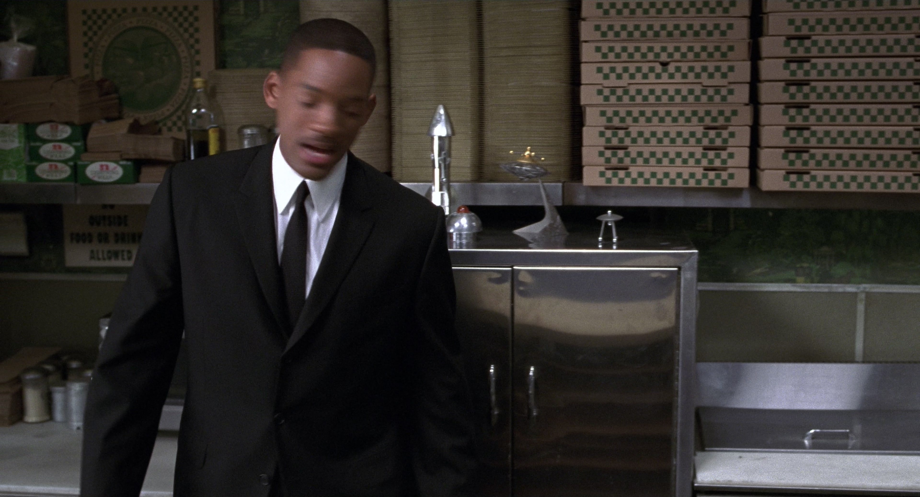 Men in Black II (2002), wide, 1.85:1 — film still