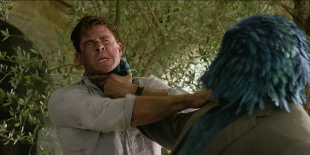 Men in Black International — film still