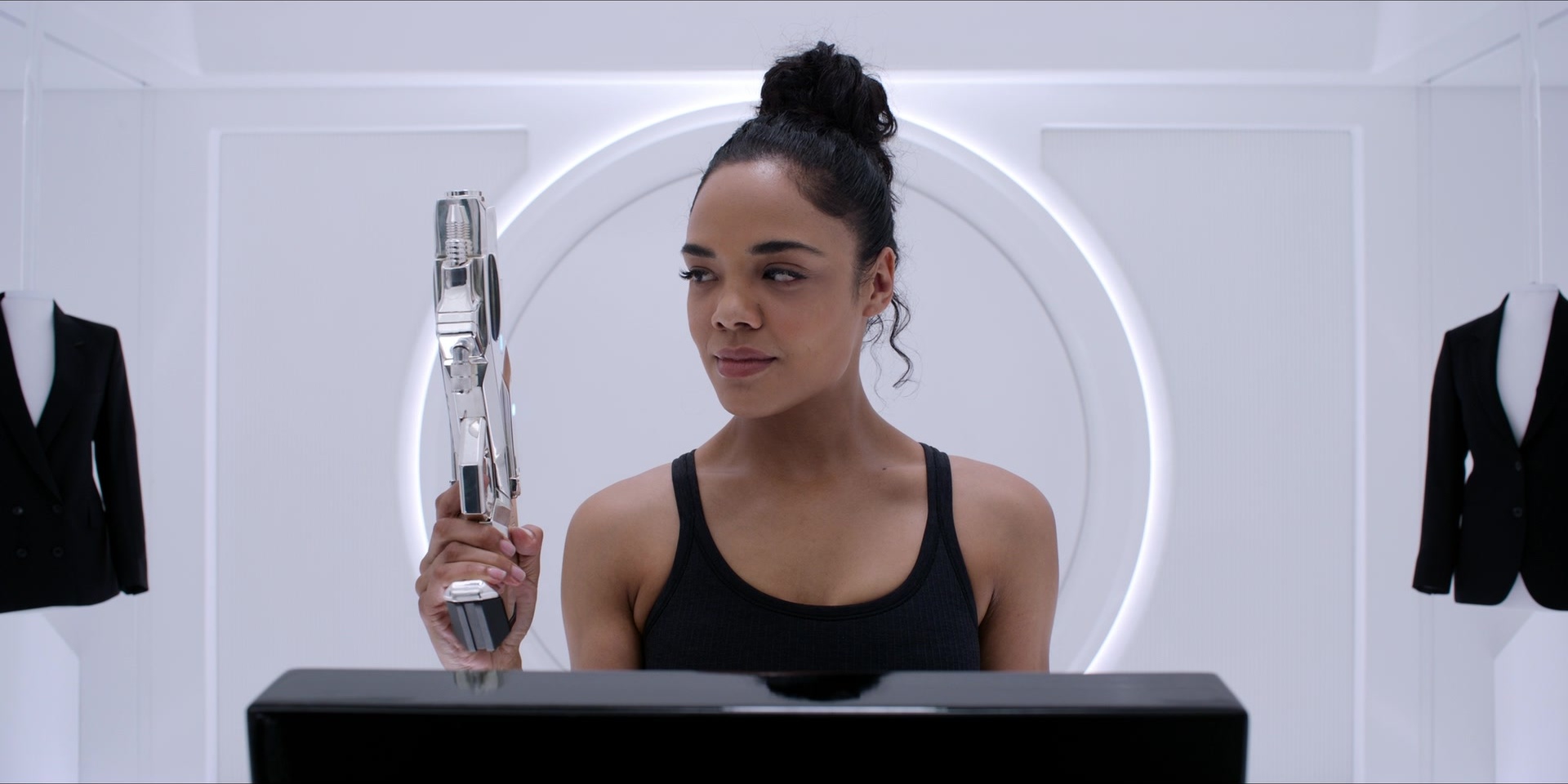 Men in Black International (2019), unknown, 2.00:1 — film still