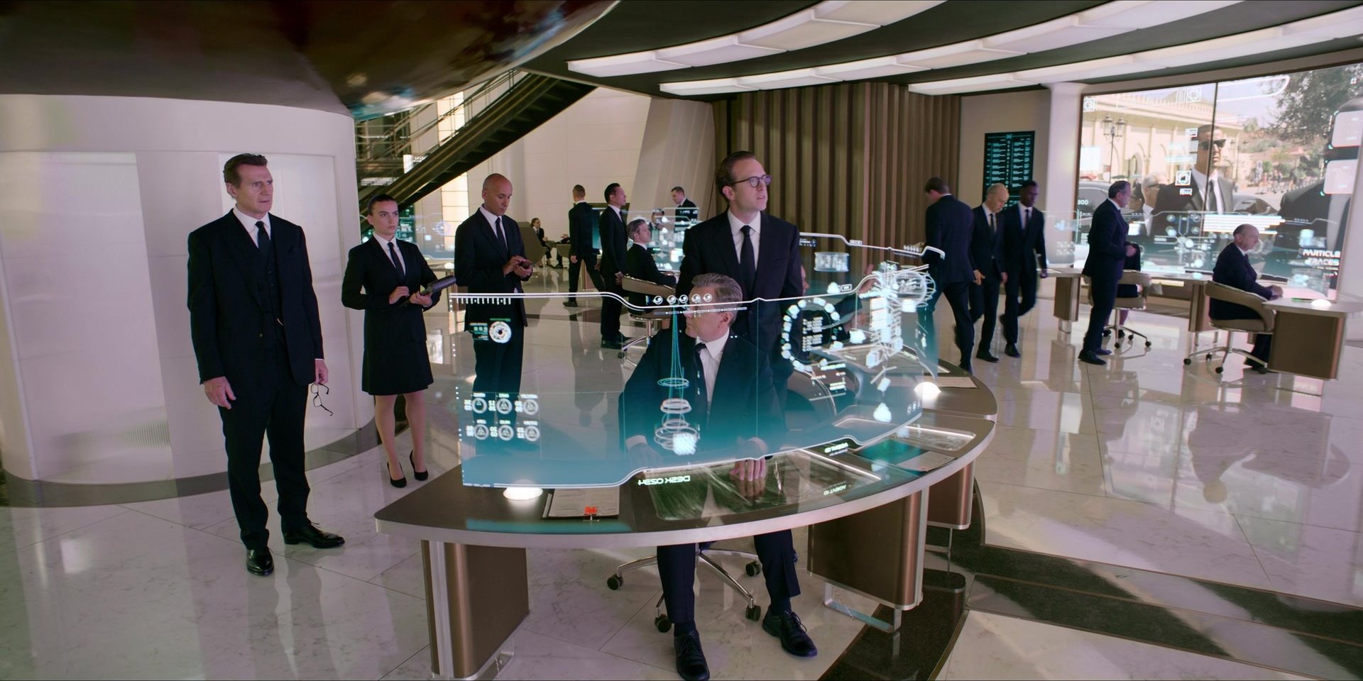 Men in Black International (2019), wide, 2.00:1 — film still