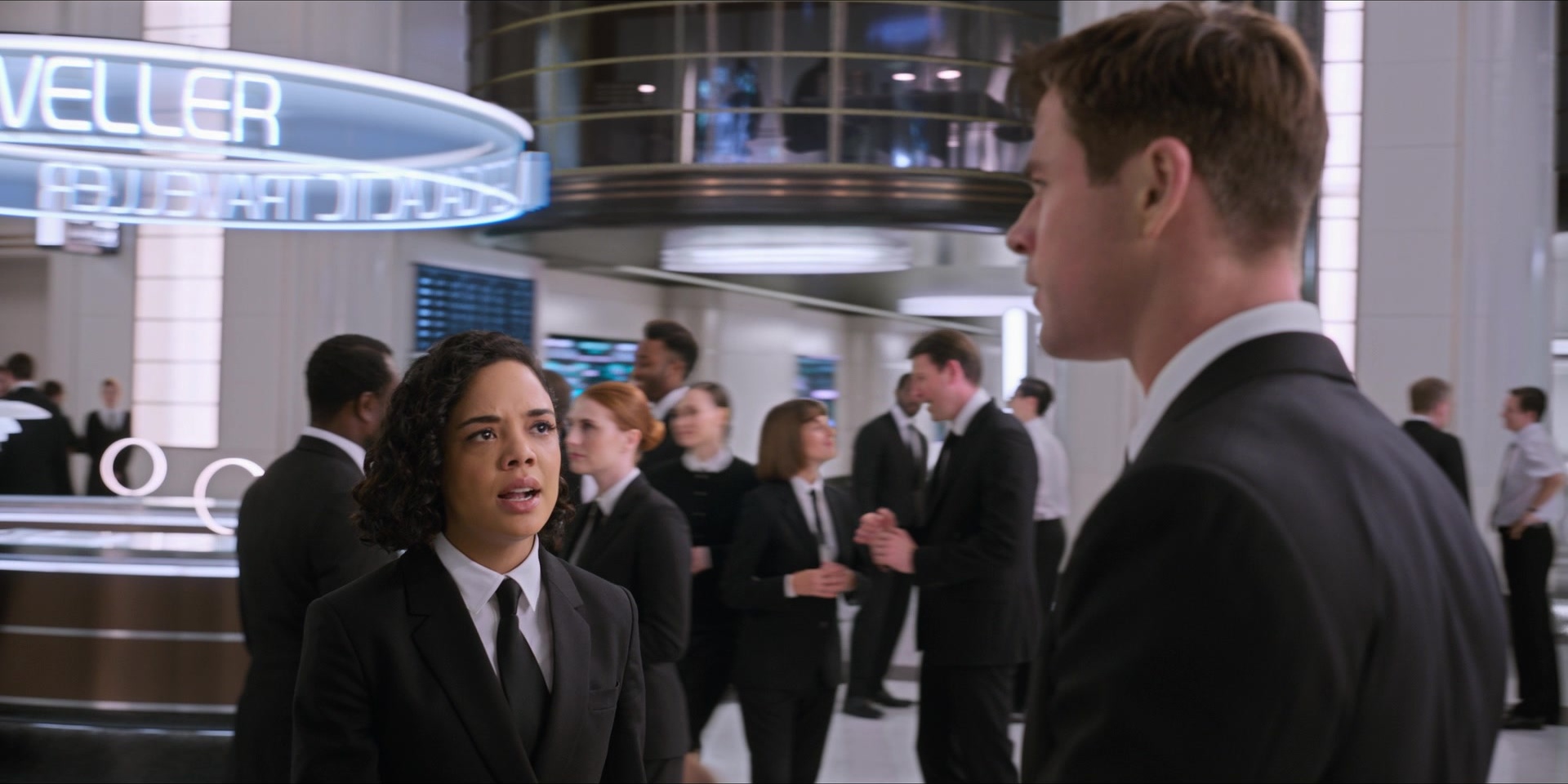 Men in Black International (2019), wide, 2.00:1 — film still