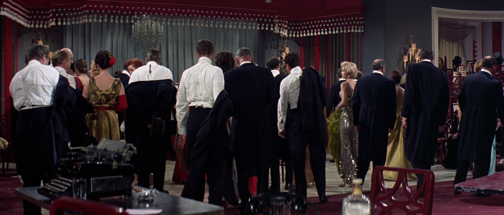 Pocketful of Miracles (1961), wide, 2.35:1 — film still