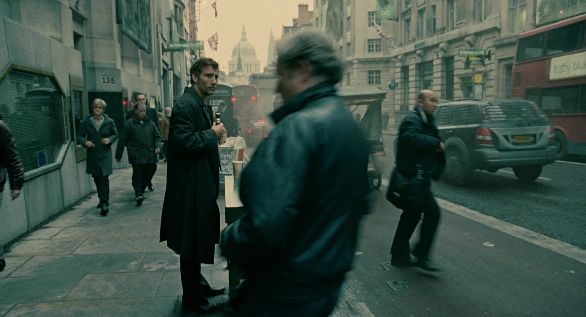 Children of Men (2006), wide, 1.85:1 — film still