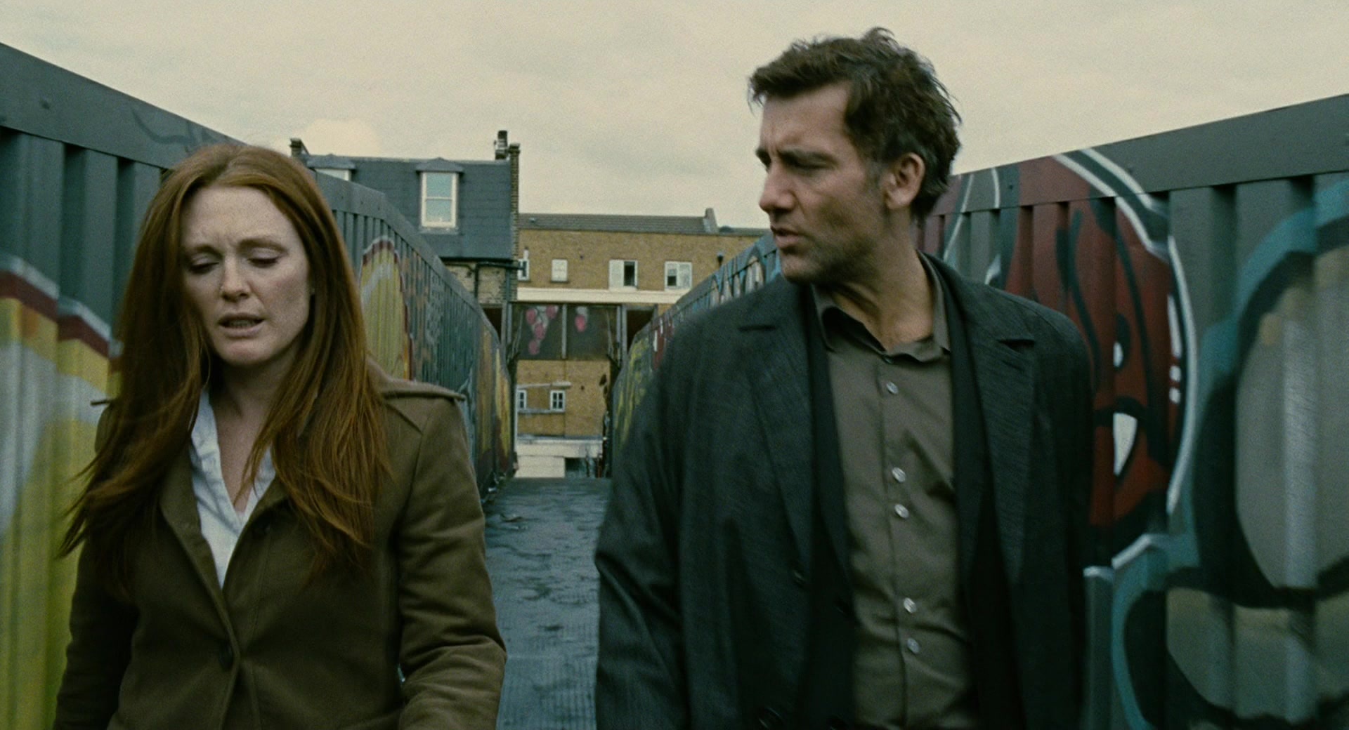 Children of Men (2006), wide, 1.85:1 — film still